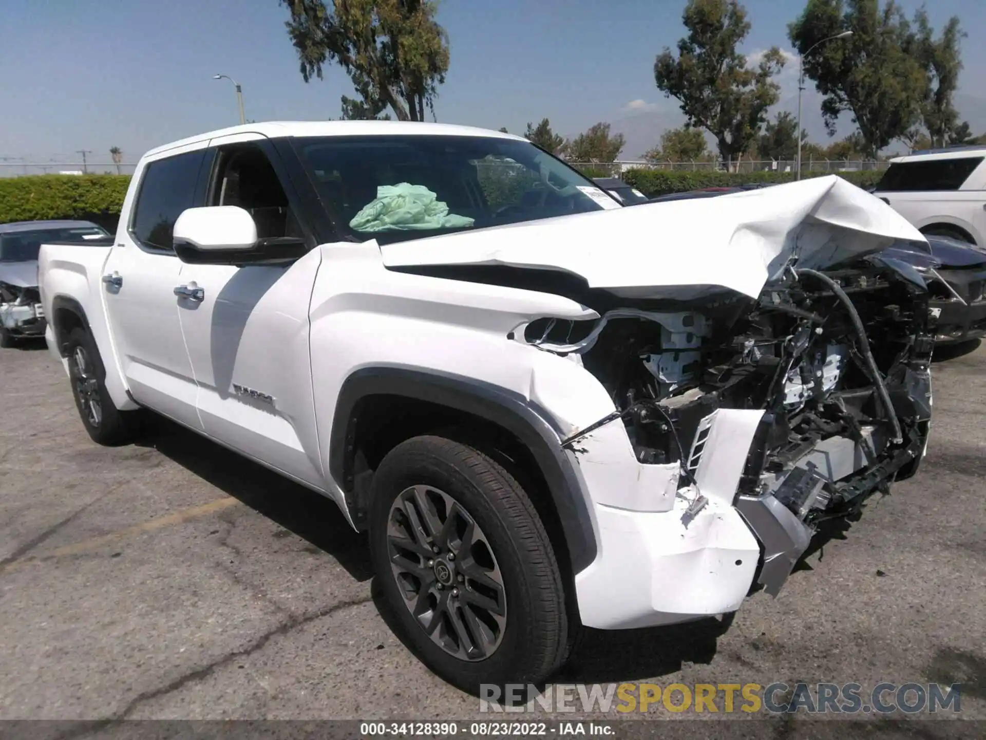 1 Photograph of a damaged car 5TFJA5DB6NX012887 TOYOTA TUNDRA 4WD 2022