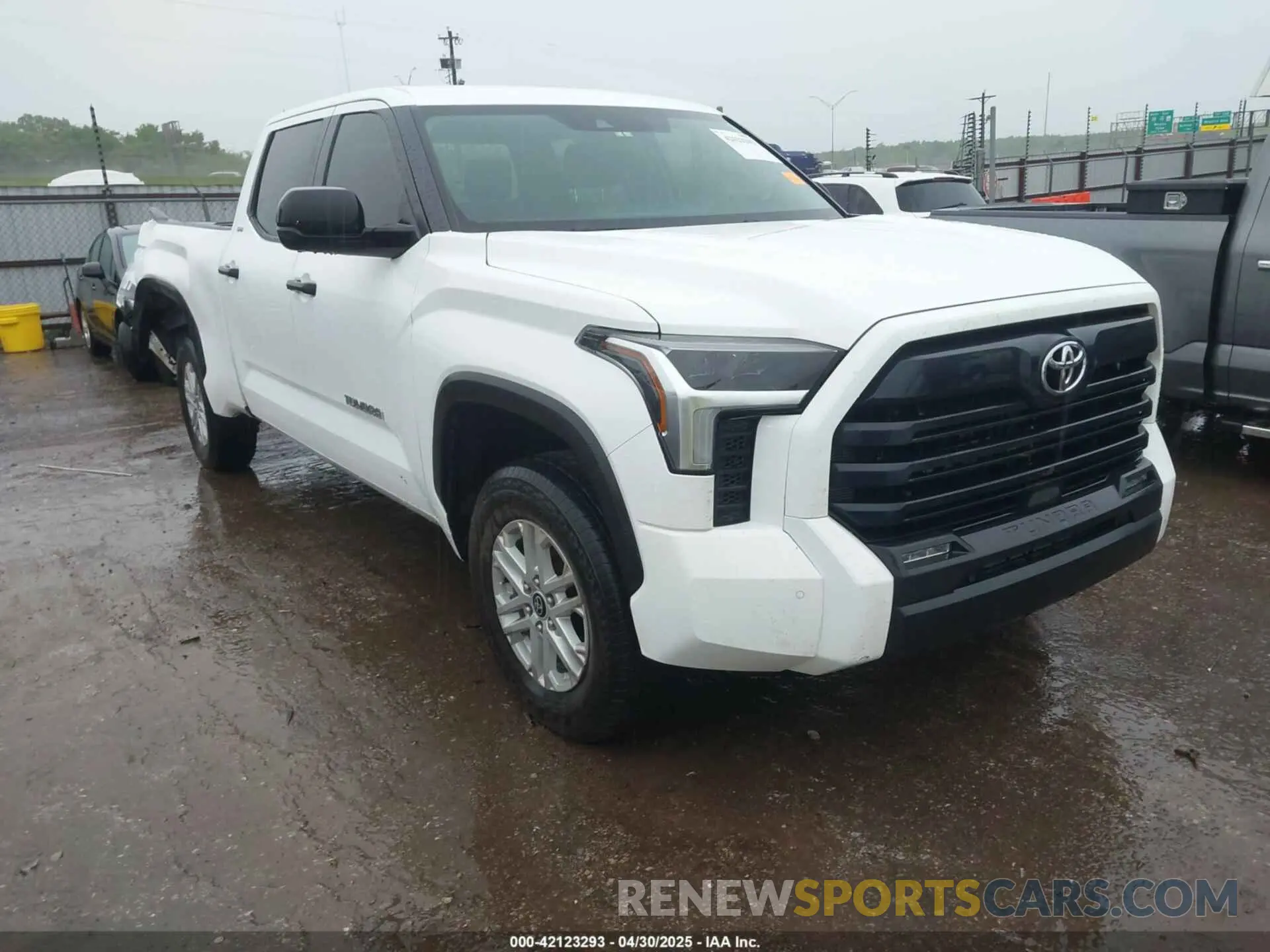 1 Photograph of a damaged car 5TFLA5EC5RX030366 TOYOTA TUNDRA 4WD 2024