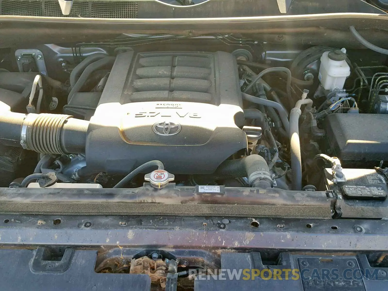 7 Photograph of a damaged car 5TFDW5F18KX792437 TOYOTA TUNDRA CRE 2019