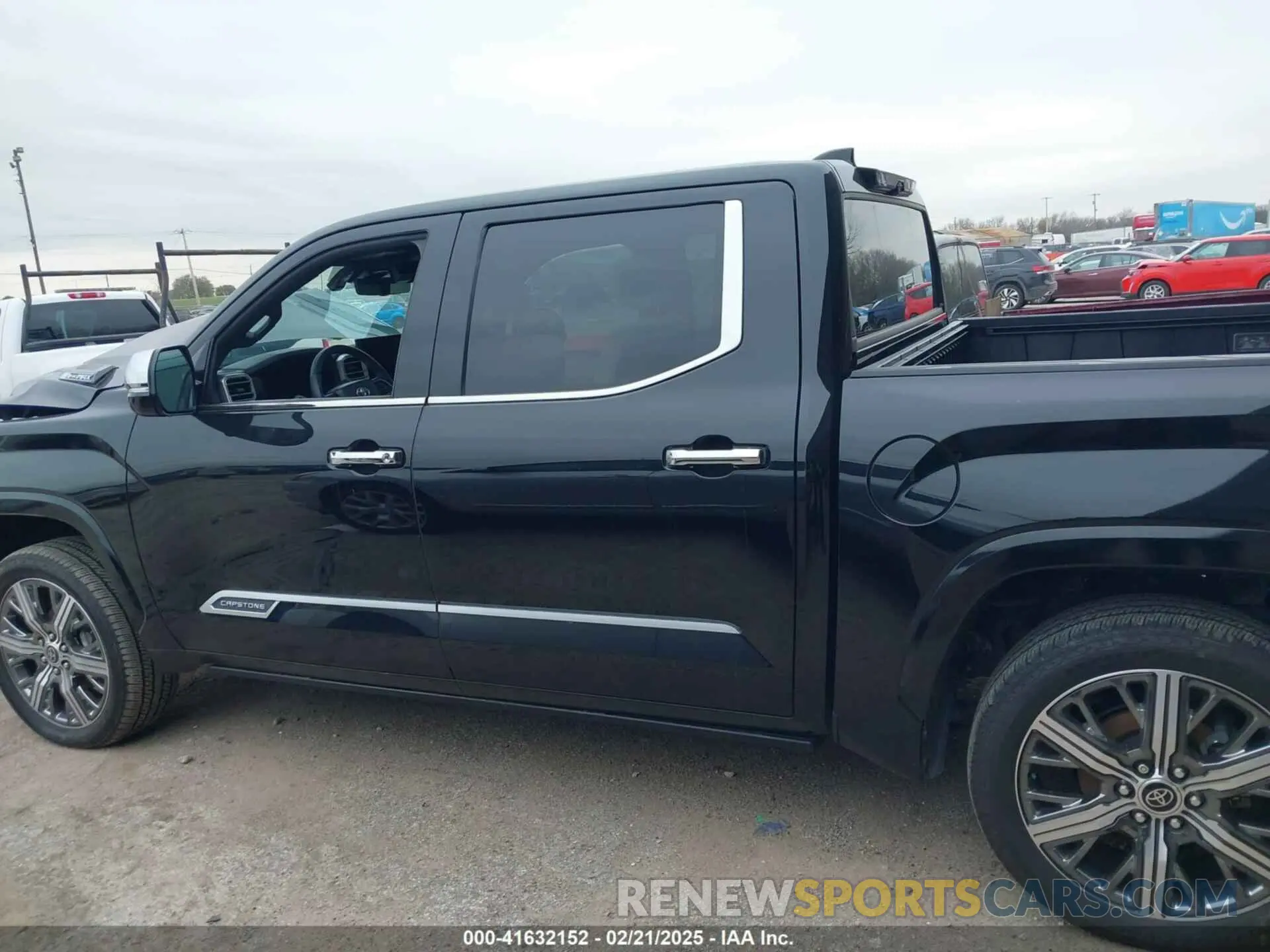 15 Photograph of a damaged car 5TFVC5DB7NX008200 TOYOTA TUNDRA HYBRID 2022