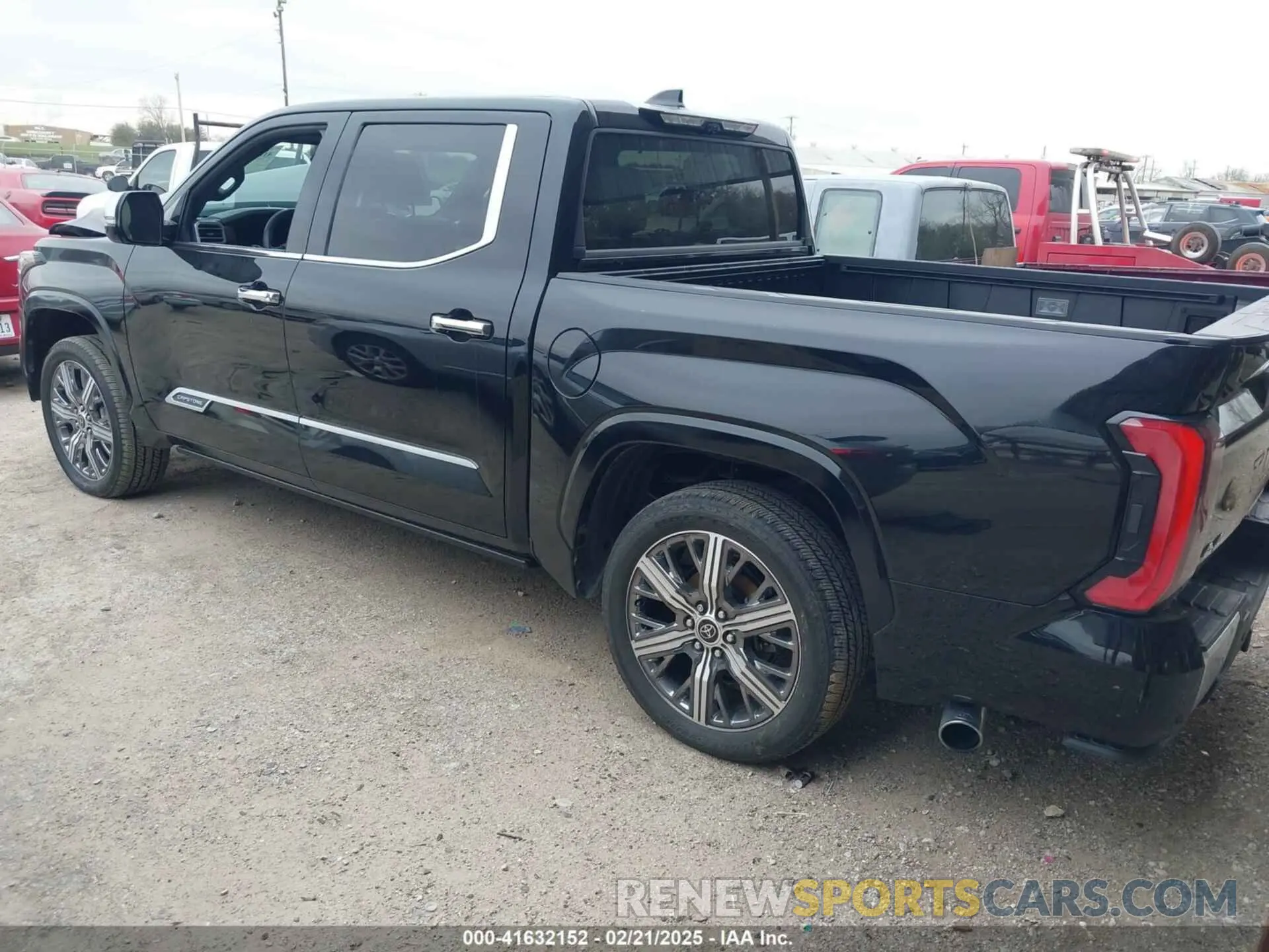 3 Photograph of a damaged car 5TFVC5DB7NX008200 TOYOTA TUNDRA HYBRID 2022