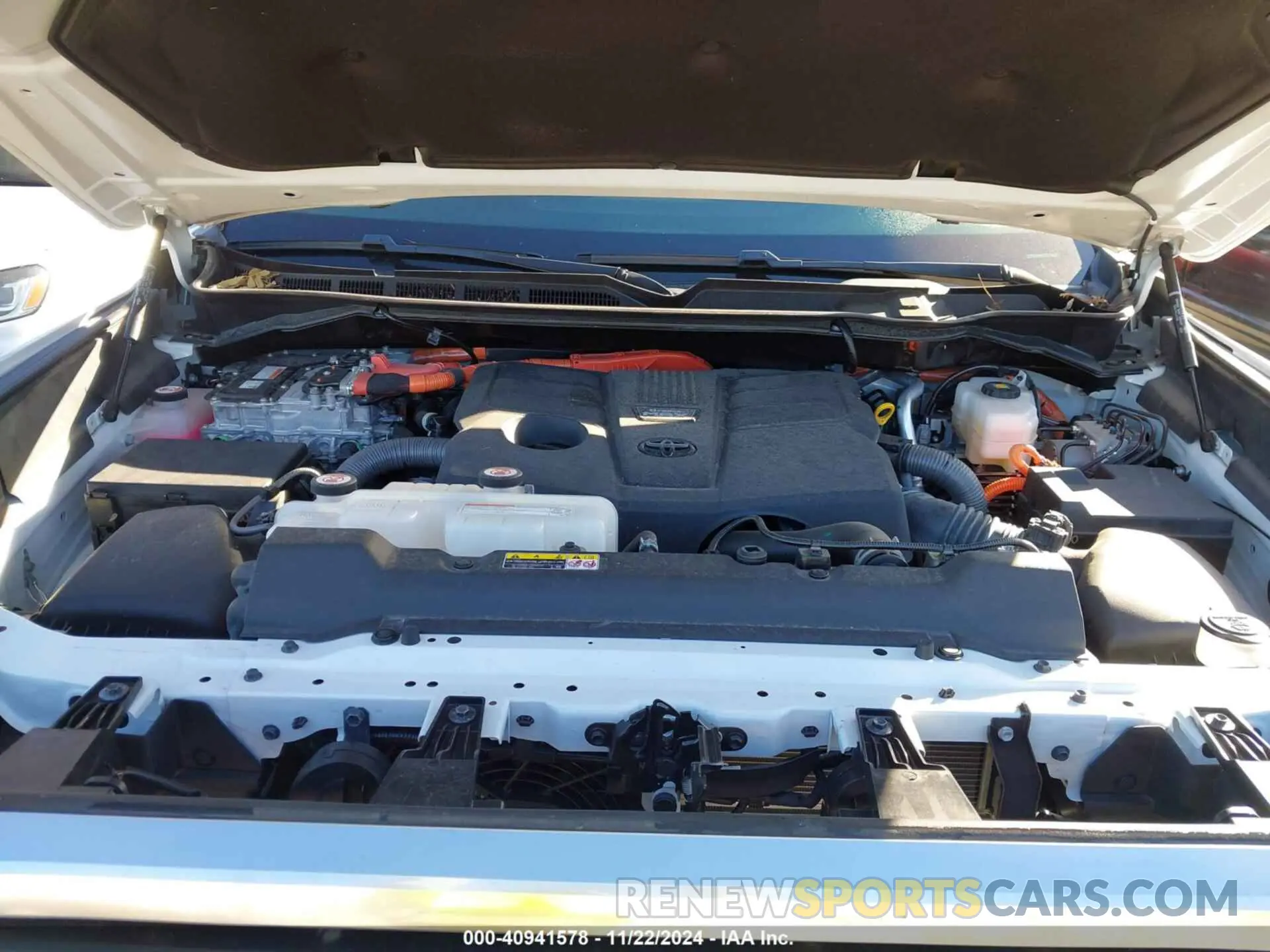 10 Photograph of a damaged car 5TFJC5AB1PX001958 TOYOTA TUNDRA HYBRID 2023