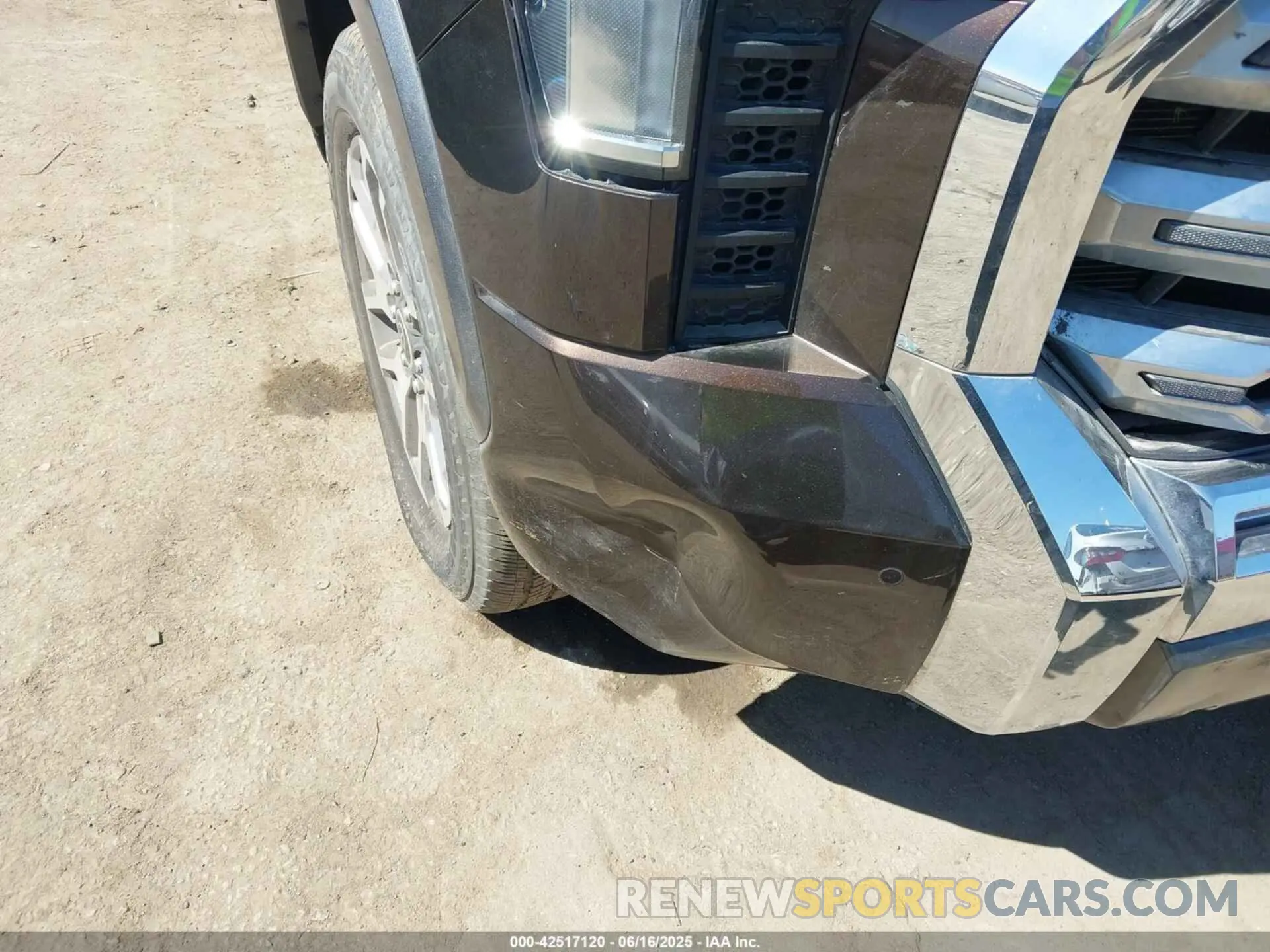 17 Photograph of a damaged car 5TFMC5EC1PX002690 TOYOTA TUNDRA HYBRID 2023