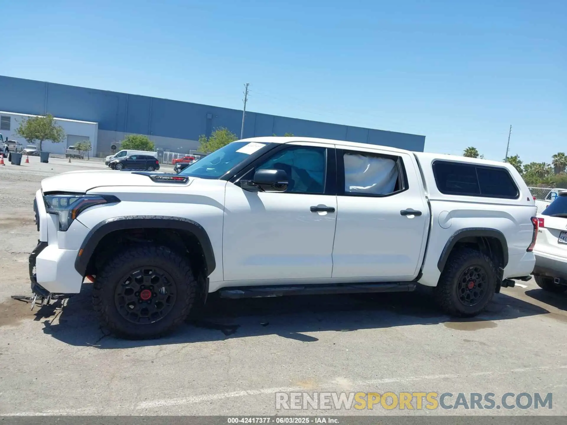 14 Photograph of a damaged car 5TFPC5DB4PX032157 TOYOTA TUNDRA HYBRID 2023
