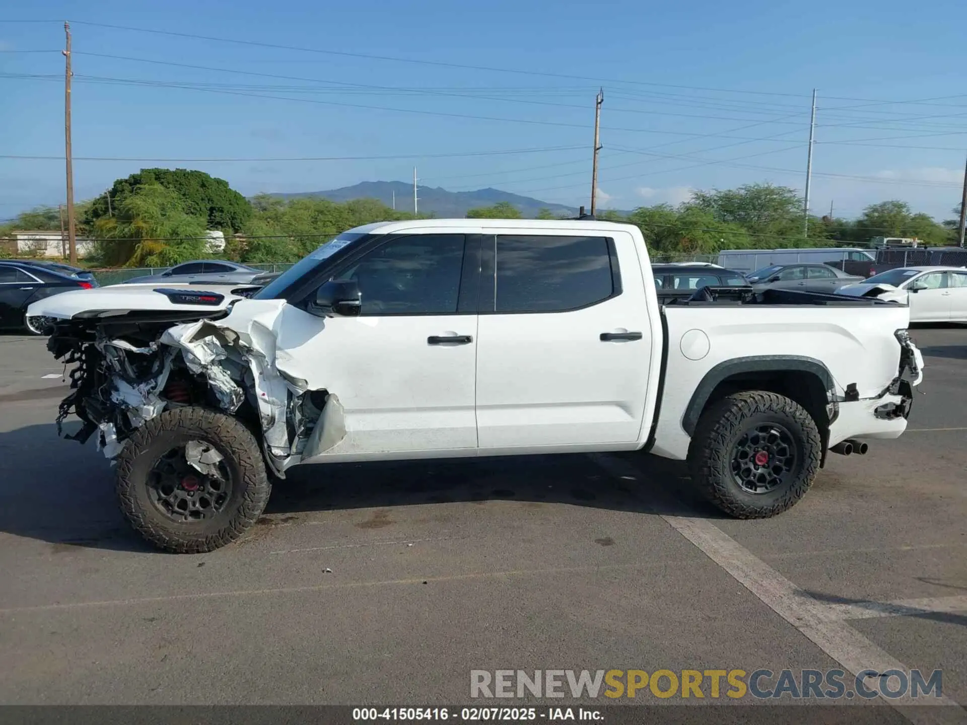 14 Photograph of a damaged car 5TFPC5DB7PX027499 TOYOTA TUNDRA HYBRID 2023