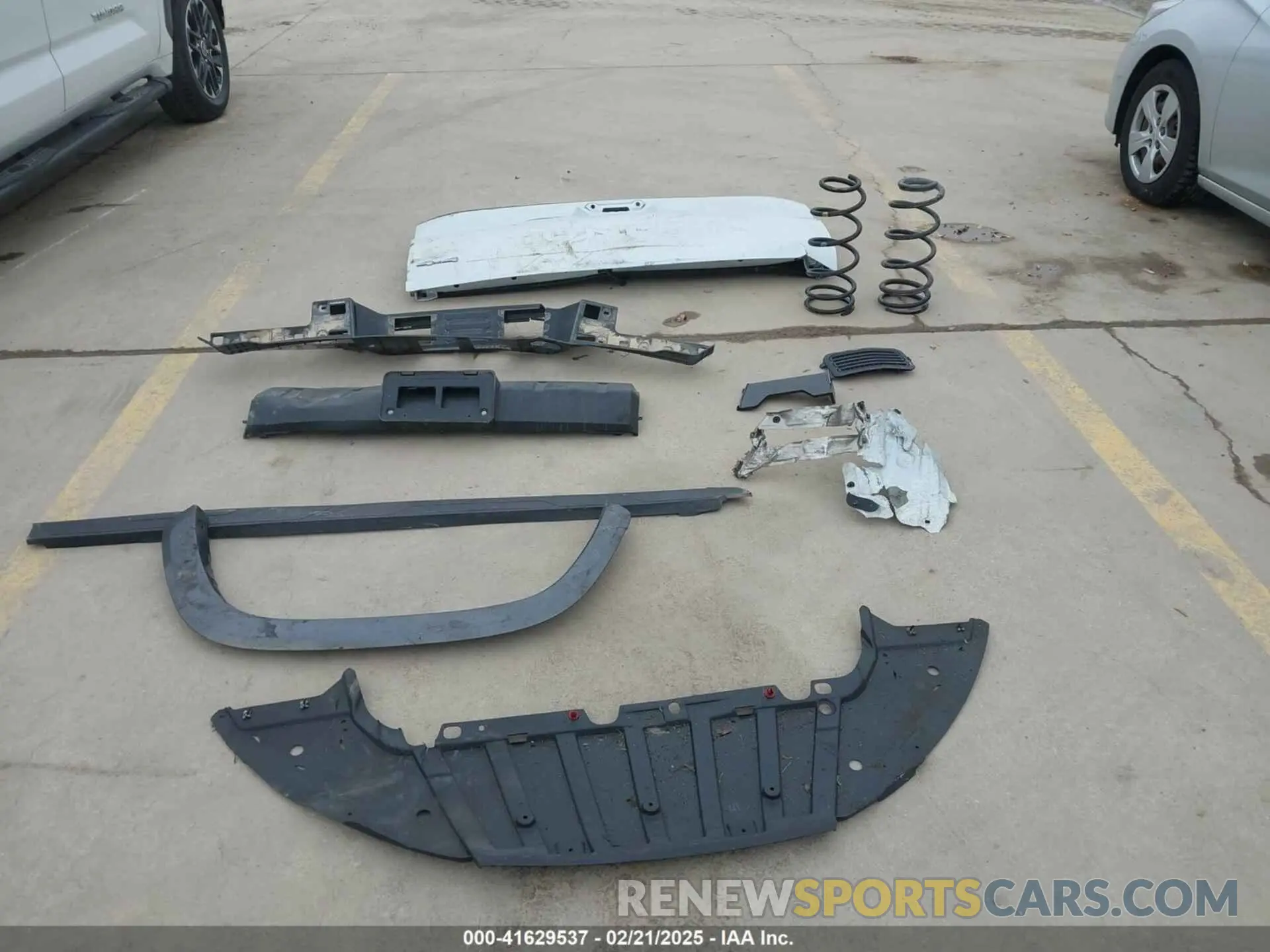 12 Photograph of a damaged car 5TFJC5DB1RX051970 TOYOTA TUNDRA HYBRID 2024