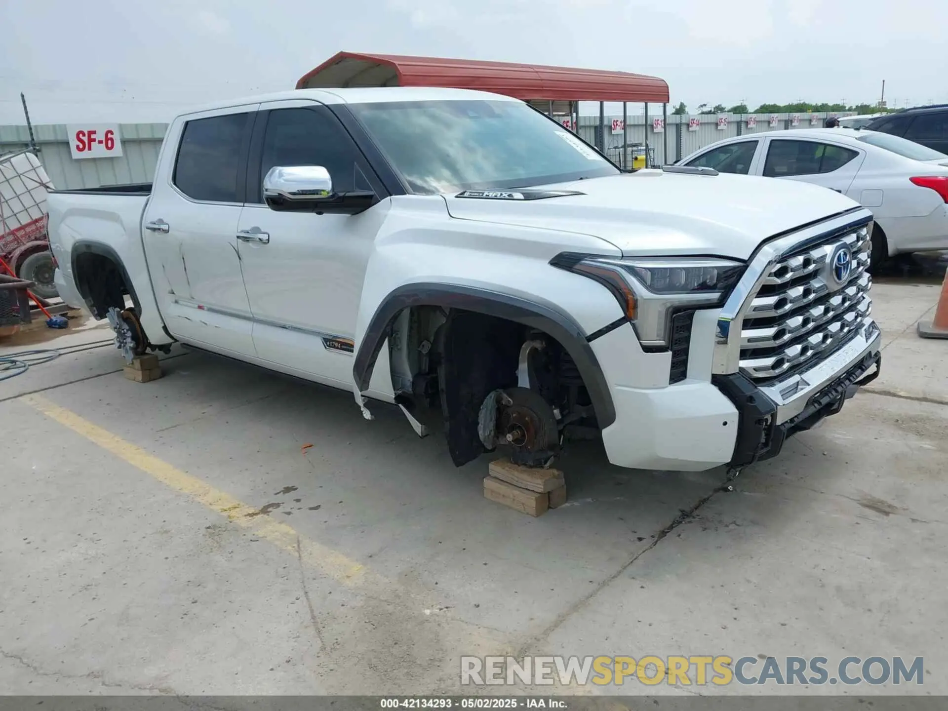 1 Photograph of a damaged car 5TFMC5DB0RX048023 TOYOTA TUNDRA HYBRID 2024