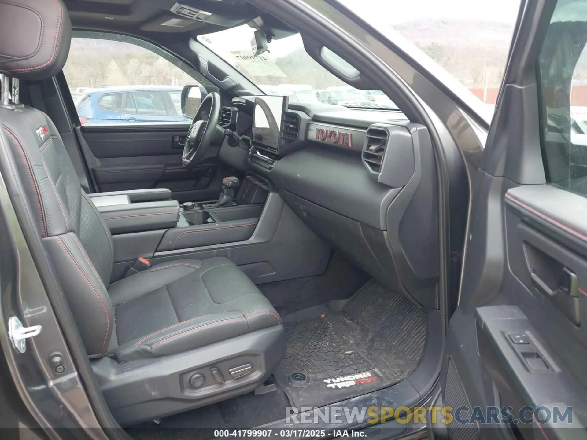 5 Photograph of a damaged car 5TFPC5DB1RX054734 TOYOTA TUNDRA HYBRID 2024
