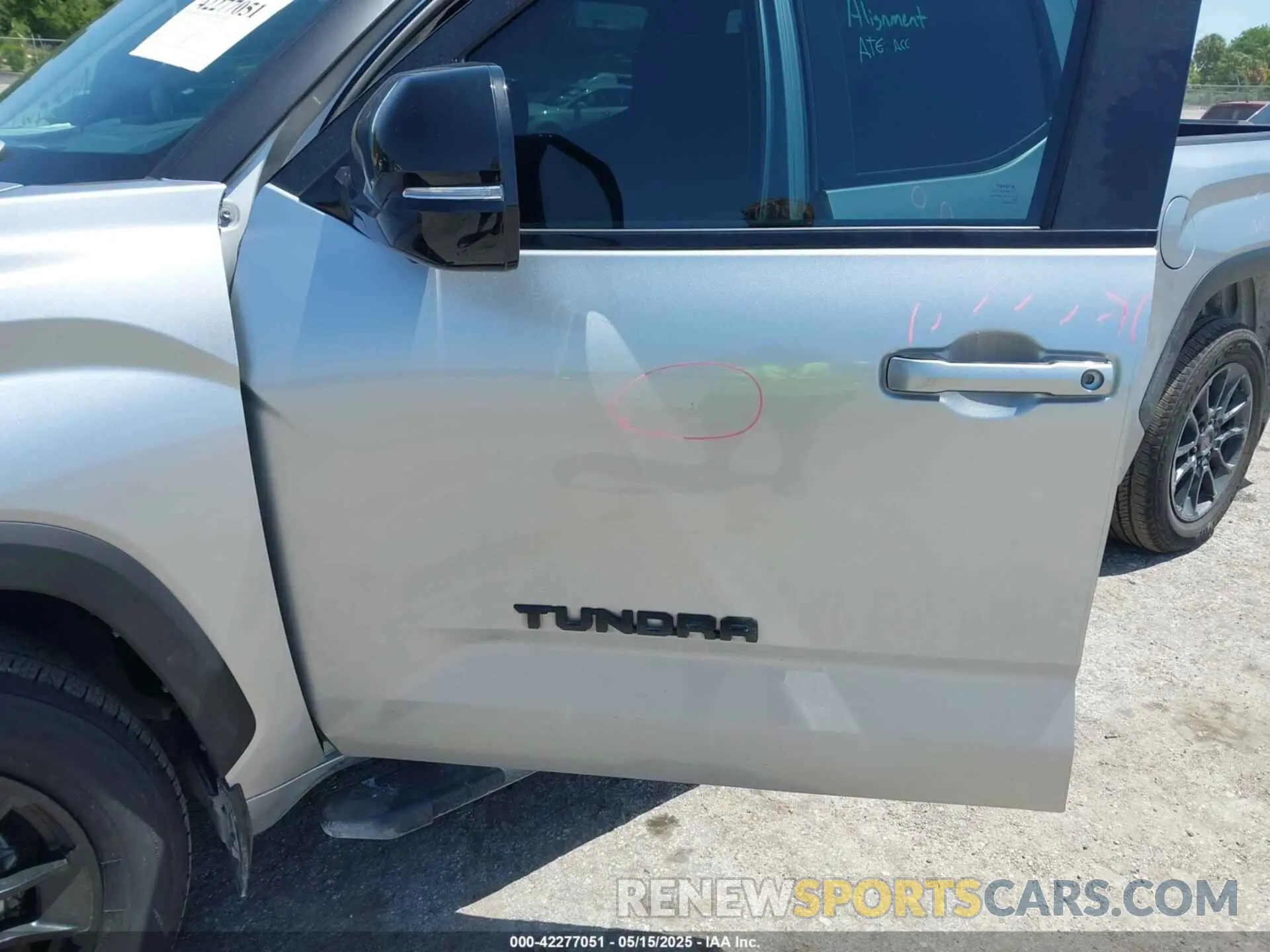 19 Photograph of a damaged car 5TFWC5AB7RX003125 TOYOTA TUNDRA HYBRID 2024