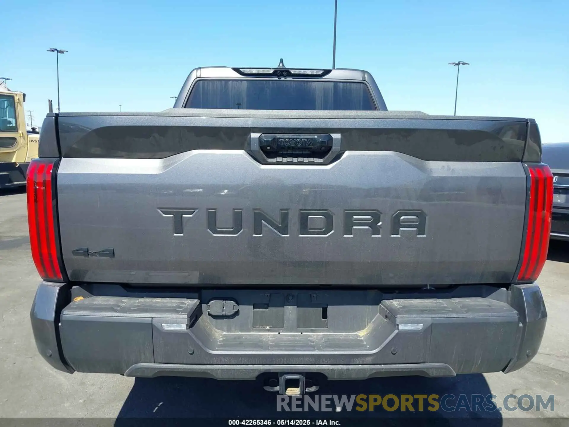 17 Photograph of a damaged car 5TFWC5DB5RX059978 TOYOTA TUNDRA HYBRID 2024