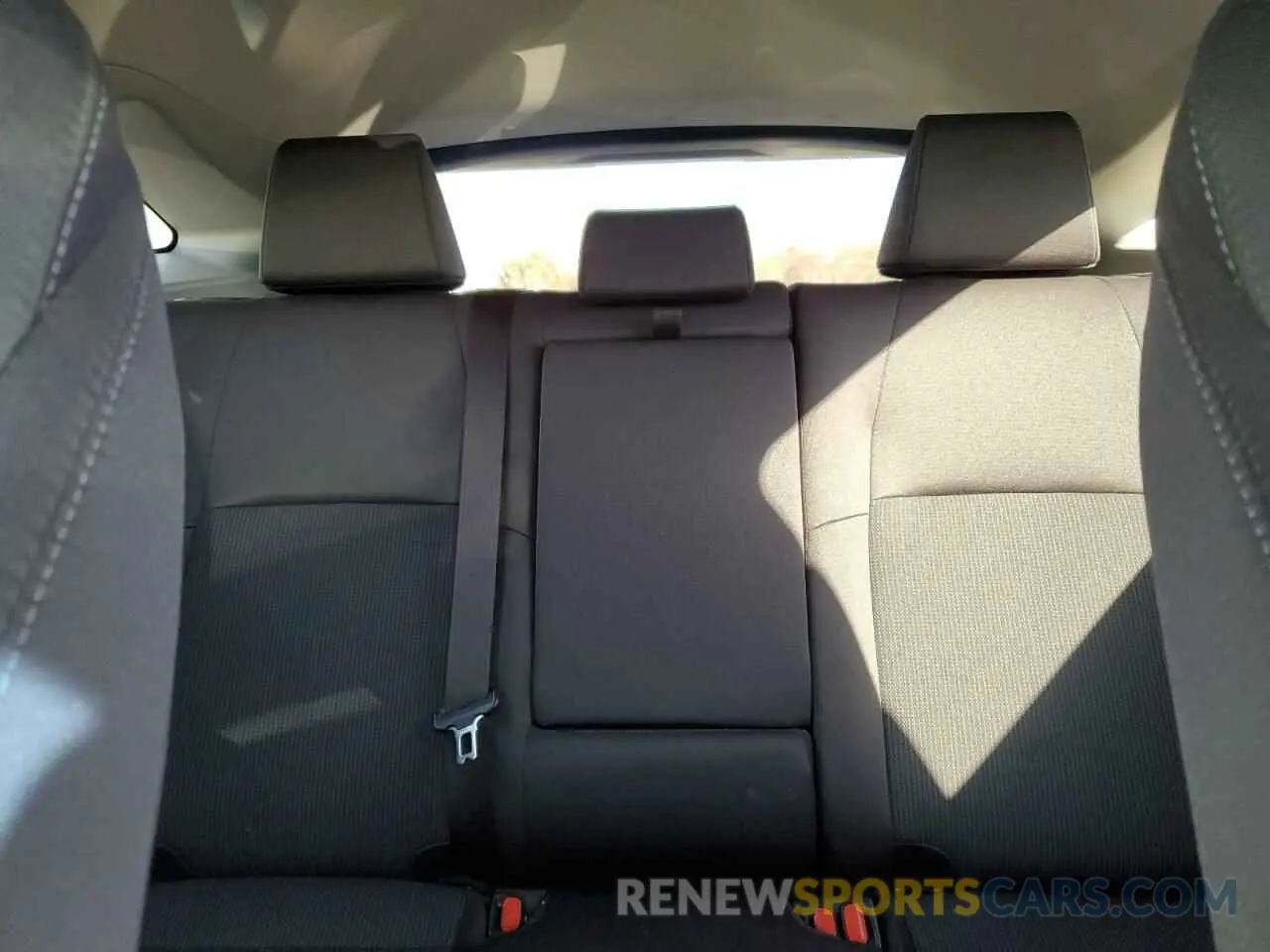 10 Photograph of a damaged car JTEAAAAH0MJ008235 TOYOTA VENZA 2021