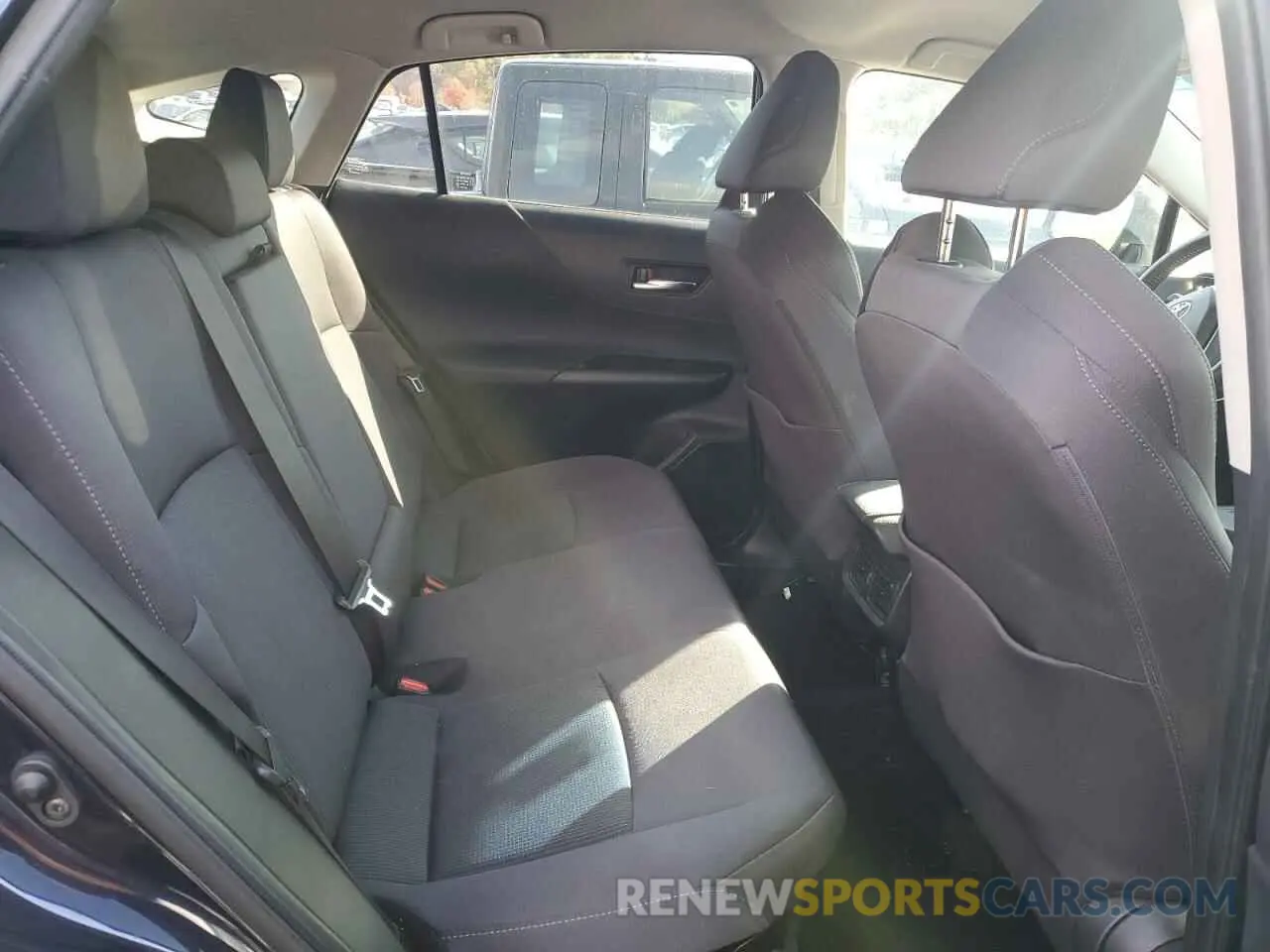11 Photograph of a damaged car JTEAAAAH0MJ008235 TOYOTA VENZA 2021