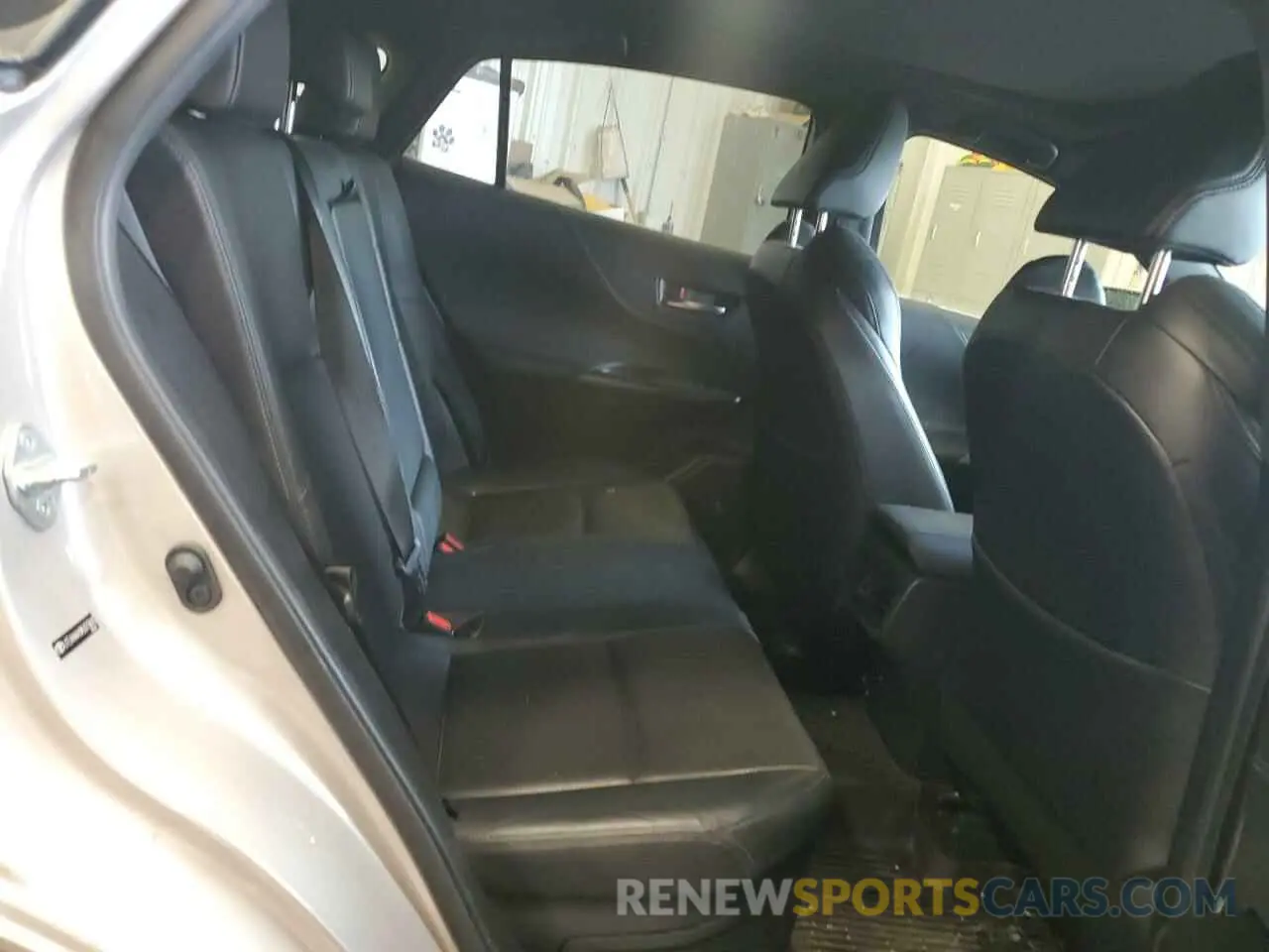 11 Photograph of a damaged car JTEAAAAH0MJ010843 TOYOTA VENZA 2021