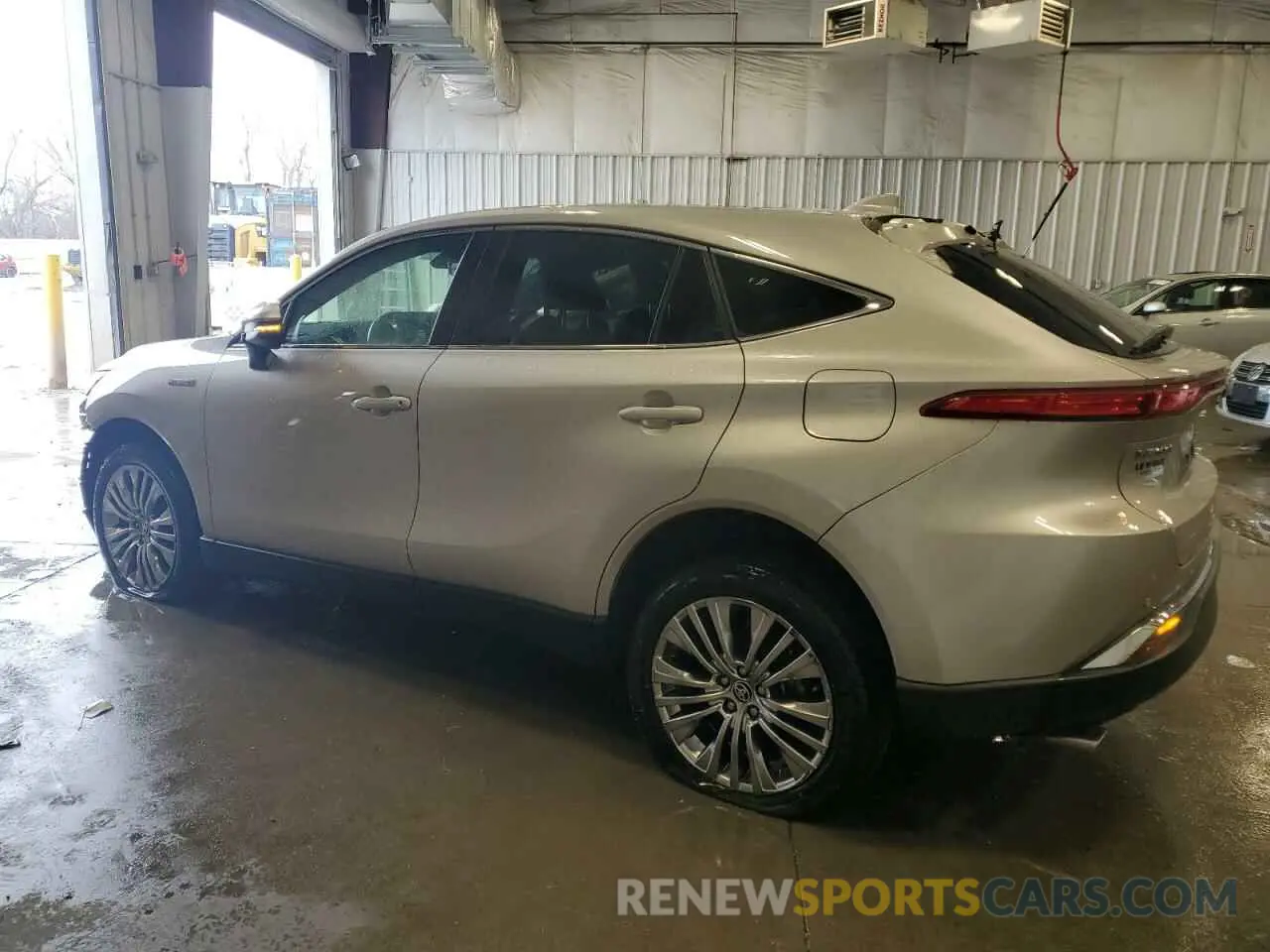 2 Photograph of a damaged car JTEAAAAH0MJ010843 TOYOTA VENZA 2021
