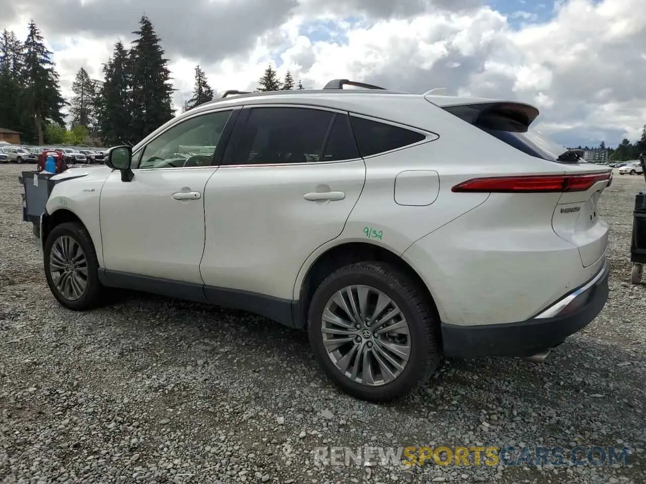 2 Photograph of a damaged car JTEAAAAH0MJ016092 TOYOTA VENZA 2021