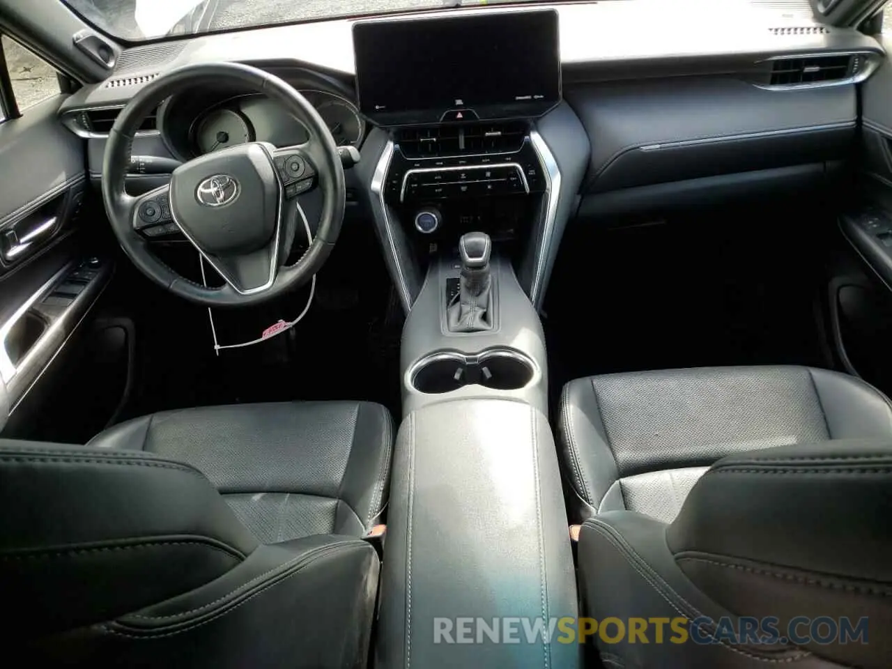 8 Photograph of a damaged car JTEAAAAH0MJ016092 TOYOTA VENZA 2021
