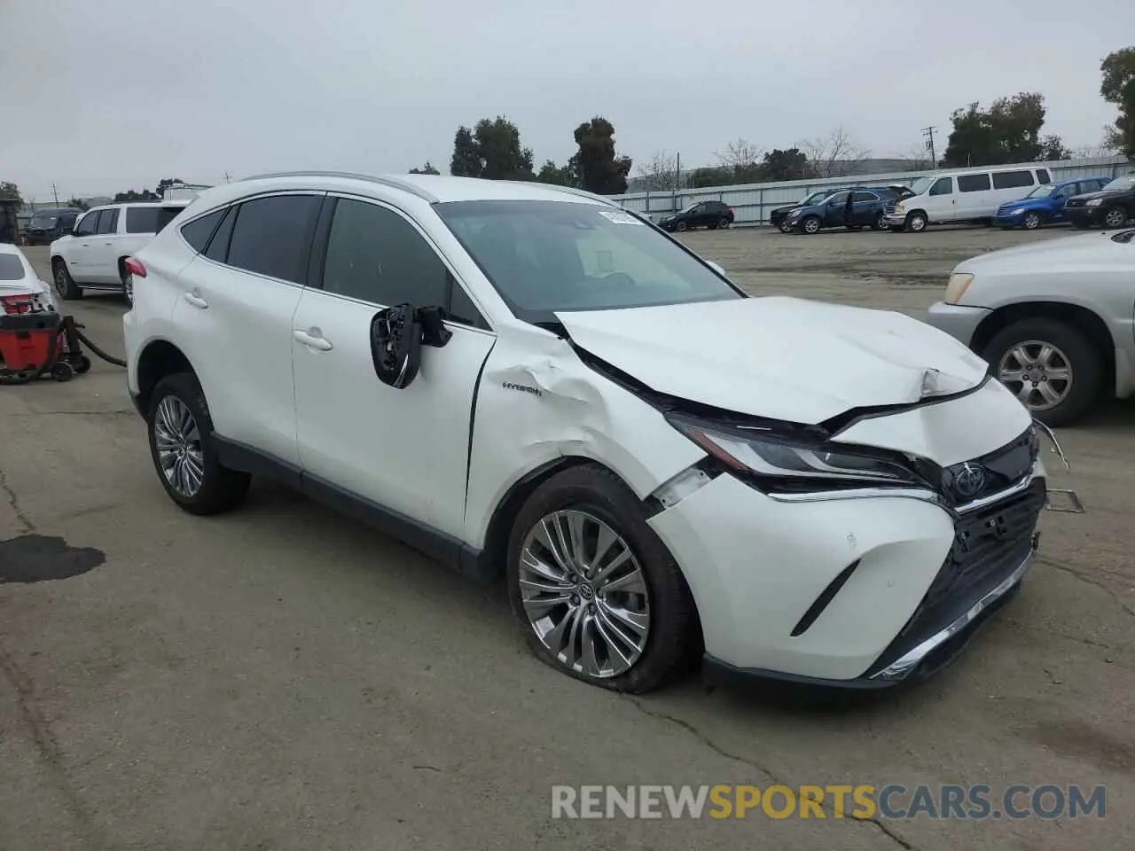 4 Photograph of a damaged car JTEAAAAH0MJ044054 TOYOTA VENZA 2021