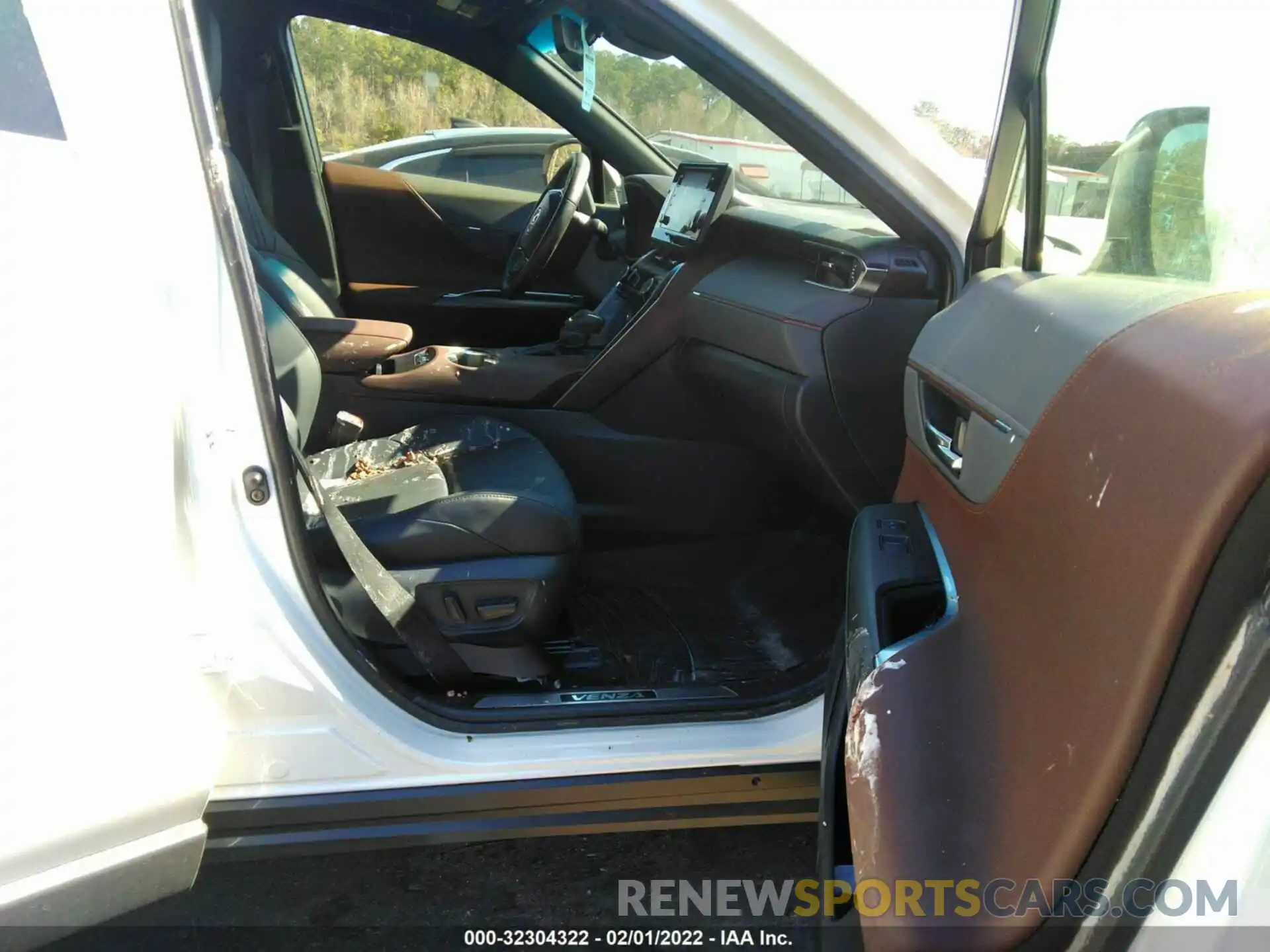 5 Photograph of a damaged car JTEAAAAH0MJ058827 TOYOTA VENZA 2021