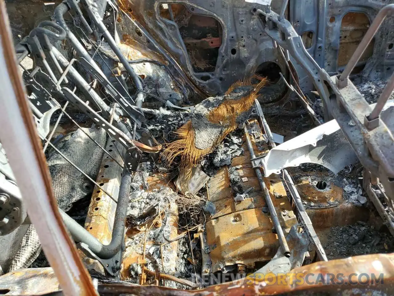 10 Photograph of a damaged car JTEAAAAH1MJ000757 TOYOTA VENZA 2021
