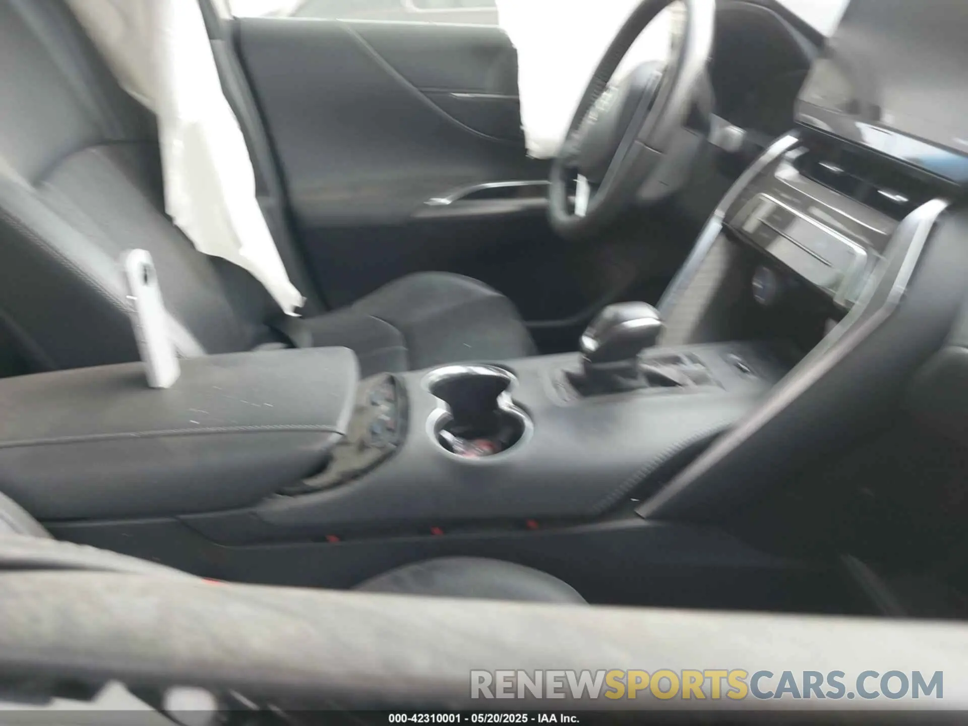 5 Photograph of a damaged car JTEAAAAH1MJ003528 TOYOTA VENZA 2021