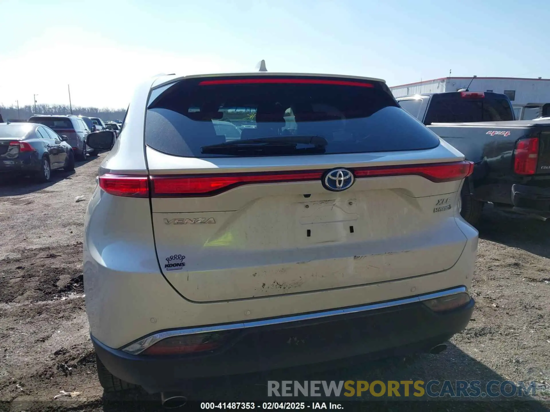 16 Photograph of a damaged car JTEAAAAH1MJ004100 TOYOTA VENZA 2021