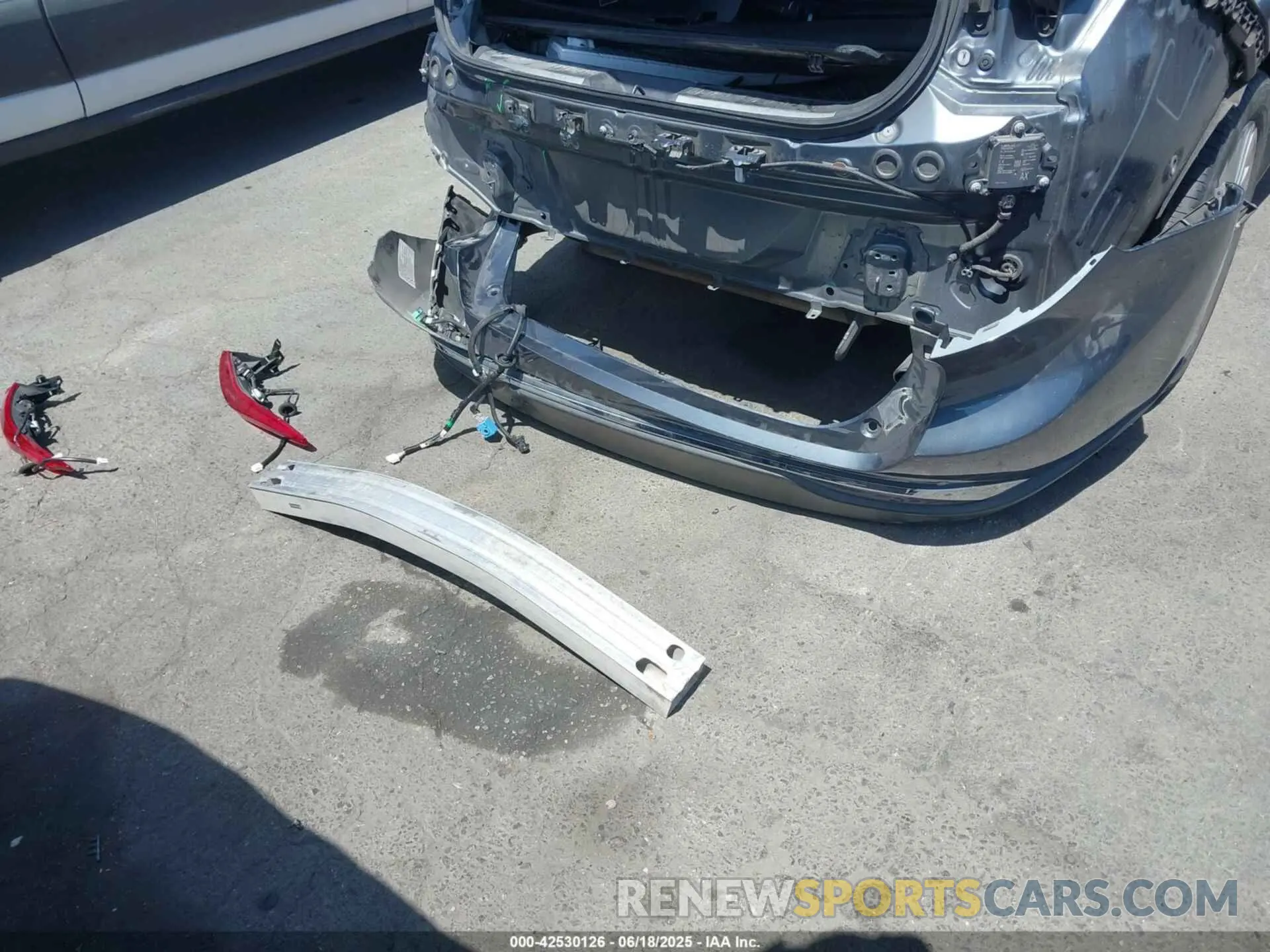 12 Photograph of a damaged car JTEAAAAH1MJ013914 TOYOTA VENZA 2021