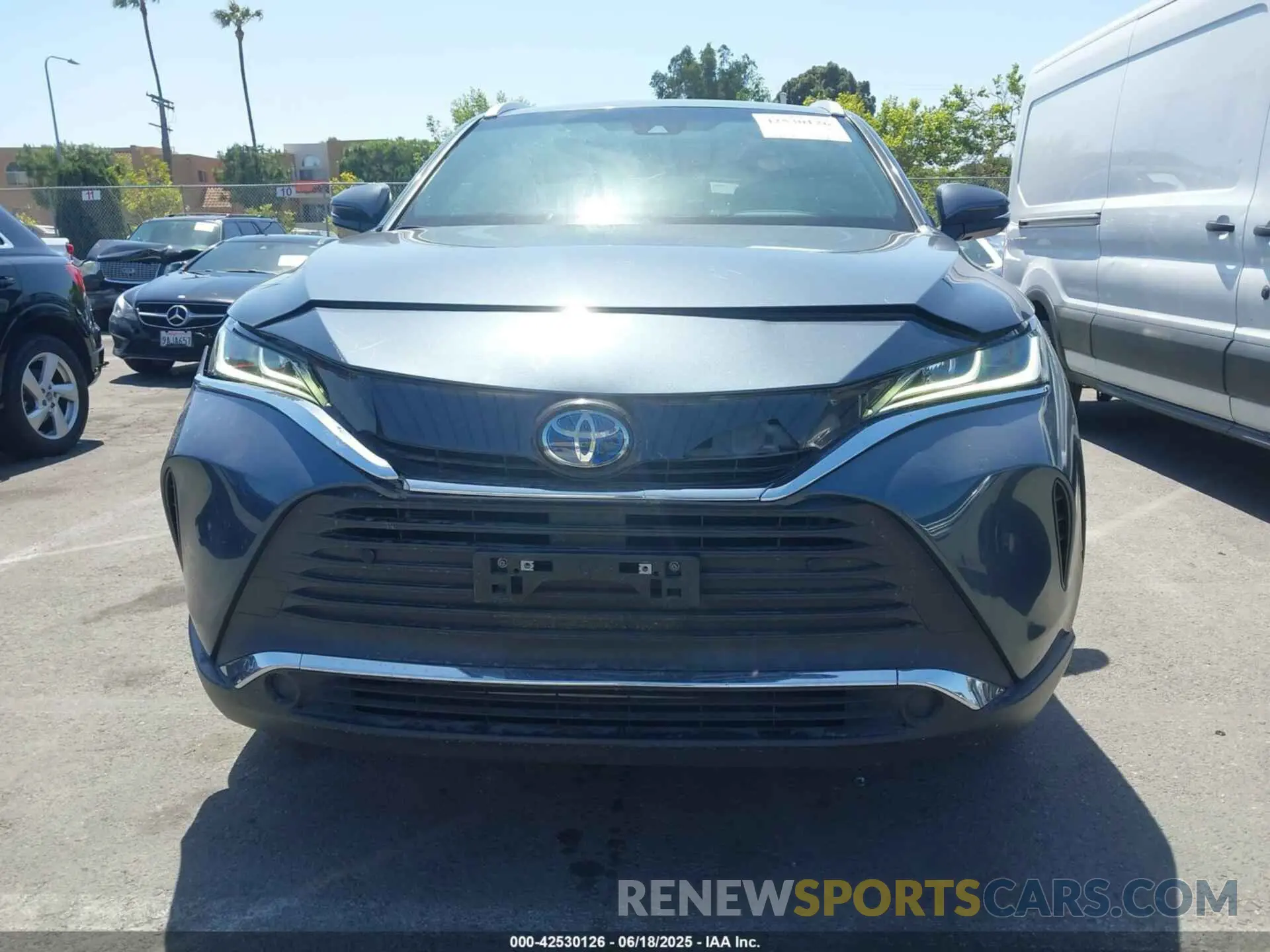 13 Photograph of a damaged car JTEAAAAH1MJ013914 TOYOTA VENZA 2021