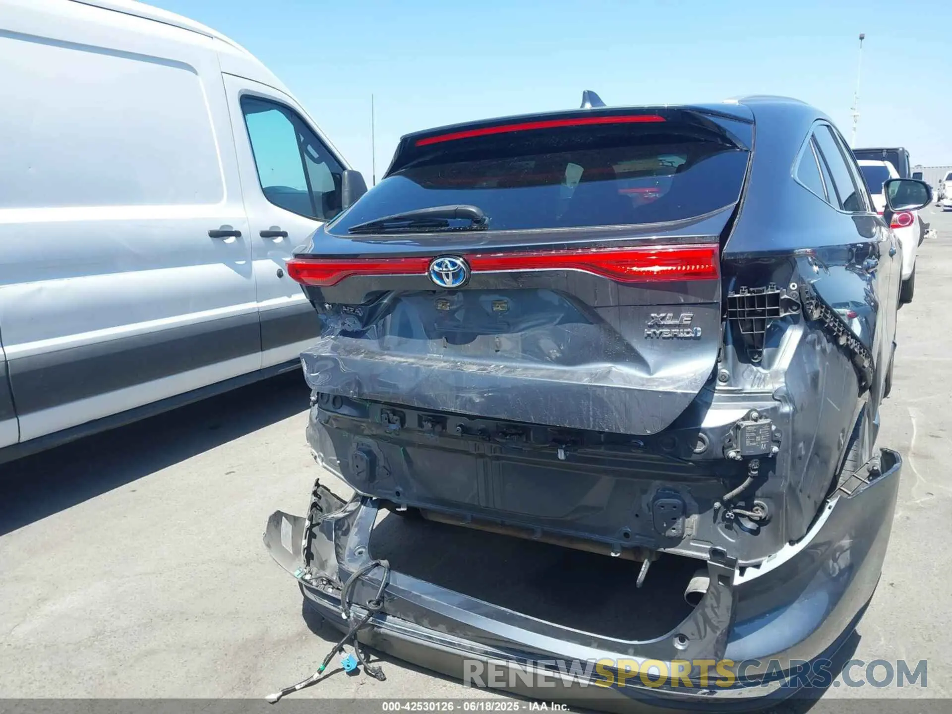 17 Photograph of a damaged car JTEAAAAH1MJ013914 TOYOTA VENZA 2021