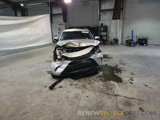 11 Photograph of a damaged car JTEAAAAH1MJ049649 TOYOTA VENZA 2021