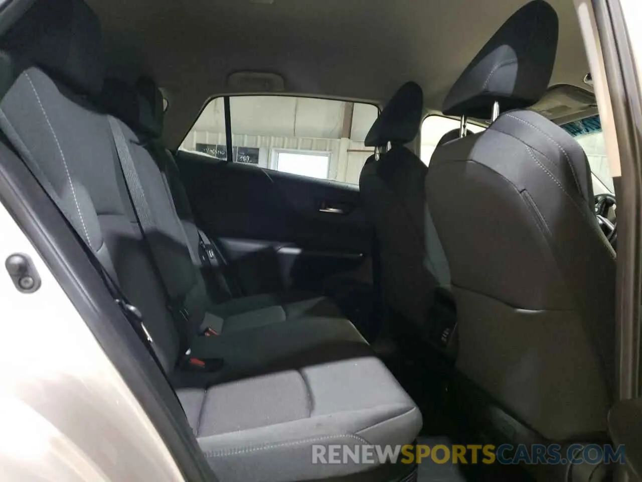 12 Photograph of a damaged car JTEAAAAH1MJ049649 TOYOTA VENZA 2021