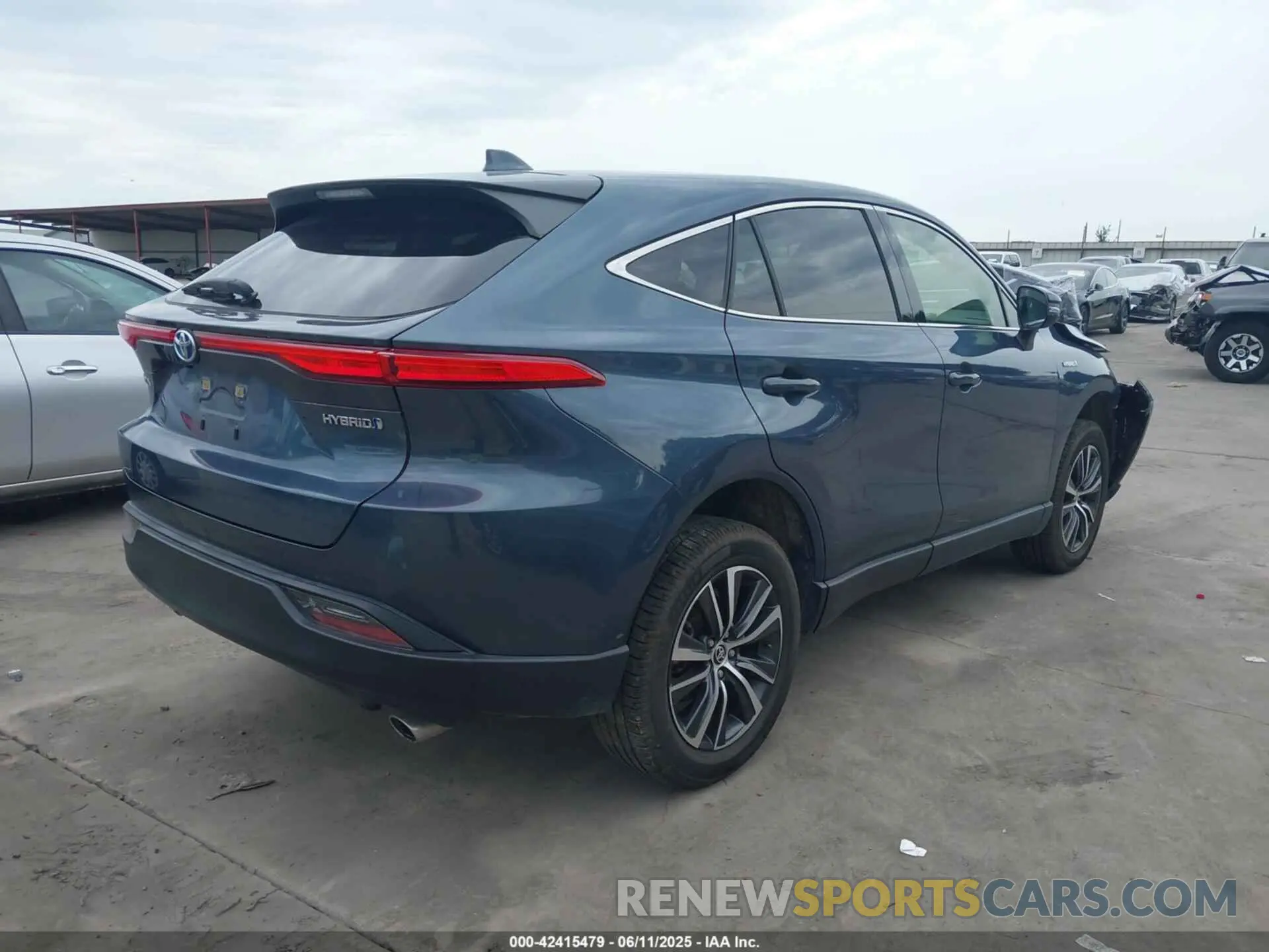 4 Photograph of a damaged car JTEAAAAH1MJ072400 TOYOTA VENZA 2021