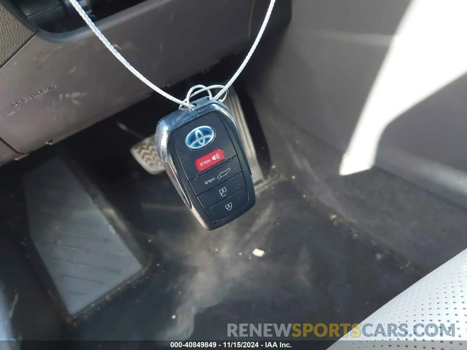 11 Photograph of a damaged car JTEAAAAH1MJ076494 TOYOTA VENZA 2021