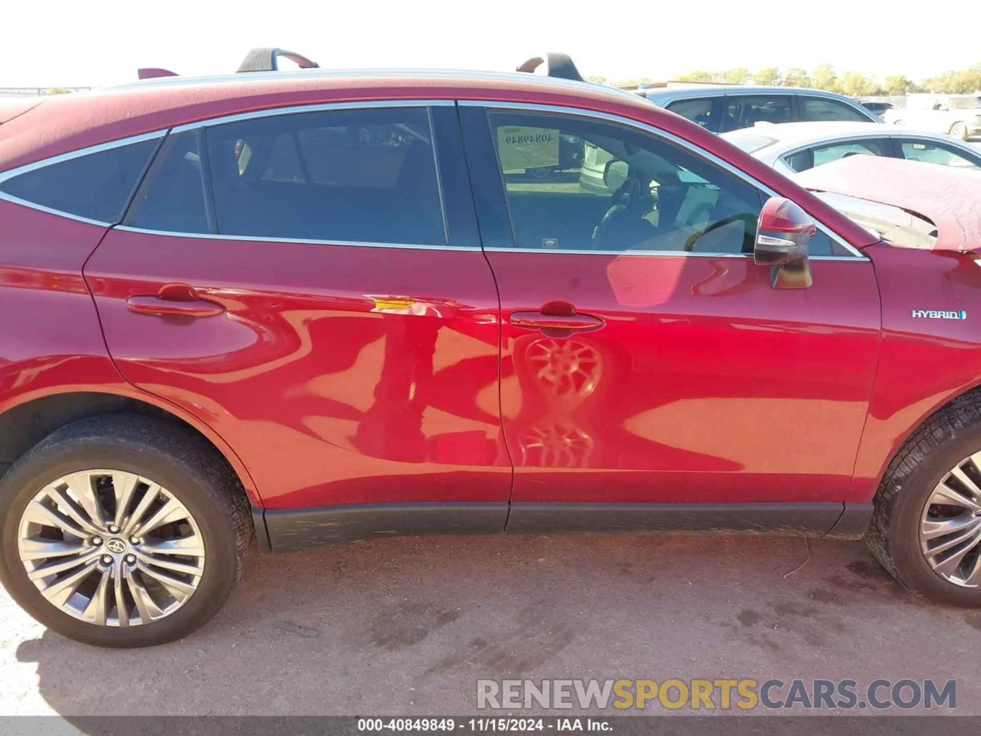 13 Photograph of a damaged car JTEAAAAH1MJ076494 TOYOTA VENZA 2021