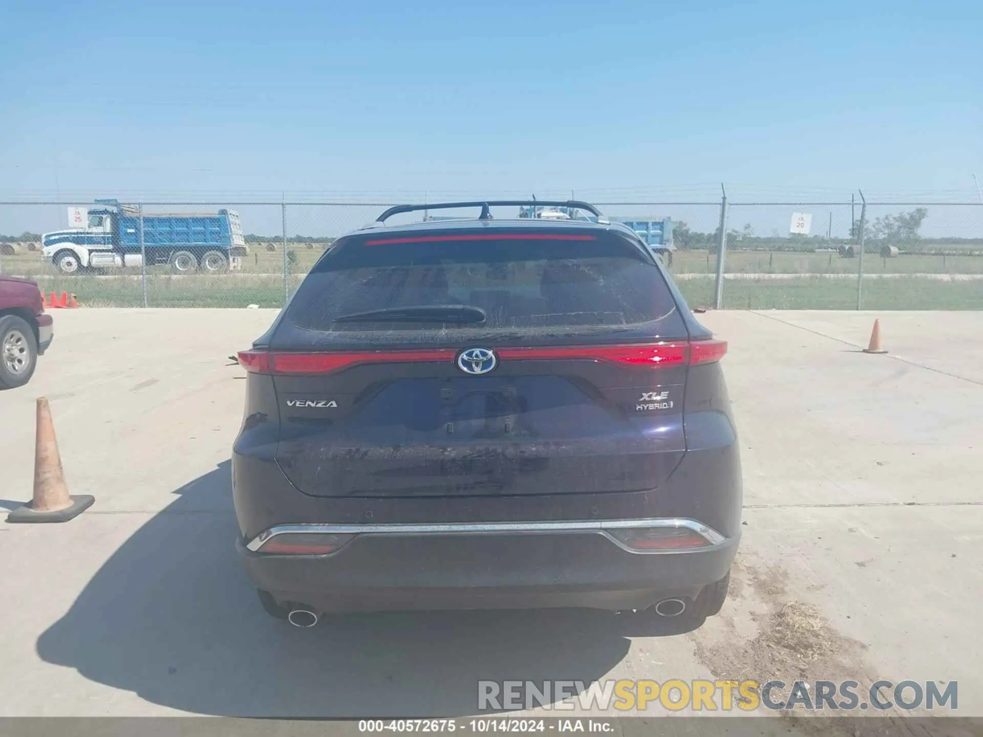 16 Photograph of a damaged car JTEAAAAH2MJ075001 TOYOTA VENZA 2021