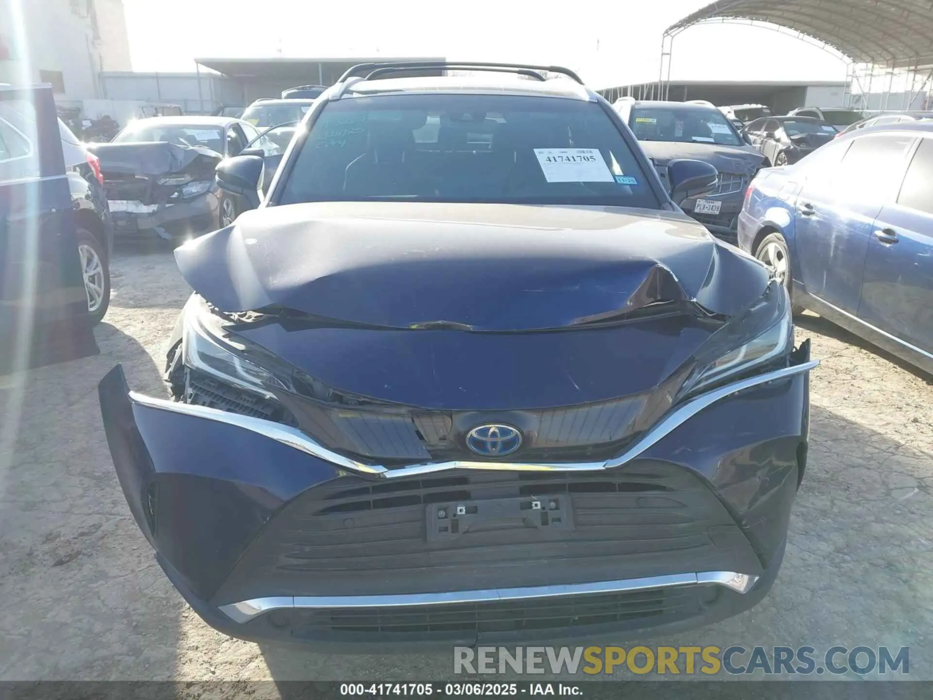 12 Photograph of a damaged car JTEAAAAH3MJ005992 TOYOTA VENZA 2021