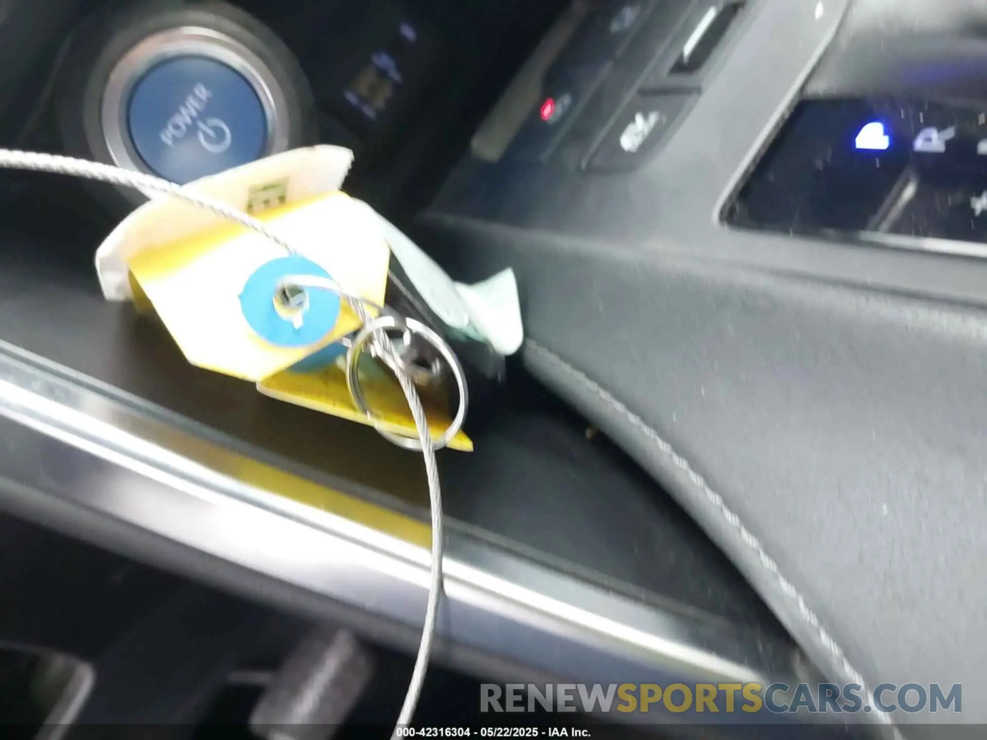 11 Photograph of a damaged car JTEAAAAH3MJ023795 TOYOTA VENZA 2021