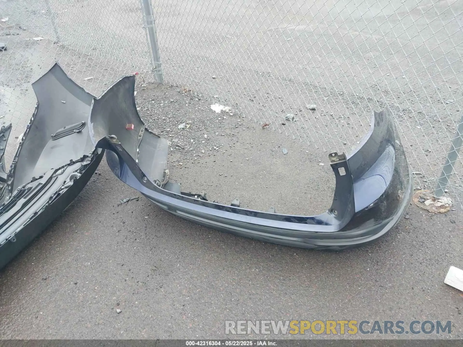 18 Photograph of a damaged car JTEAAAAH3MJ023795 TOYOTA VENZA 2021