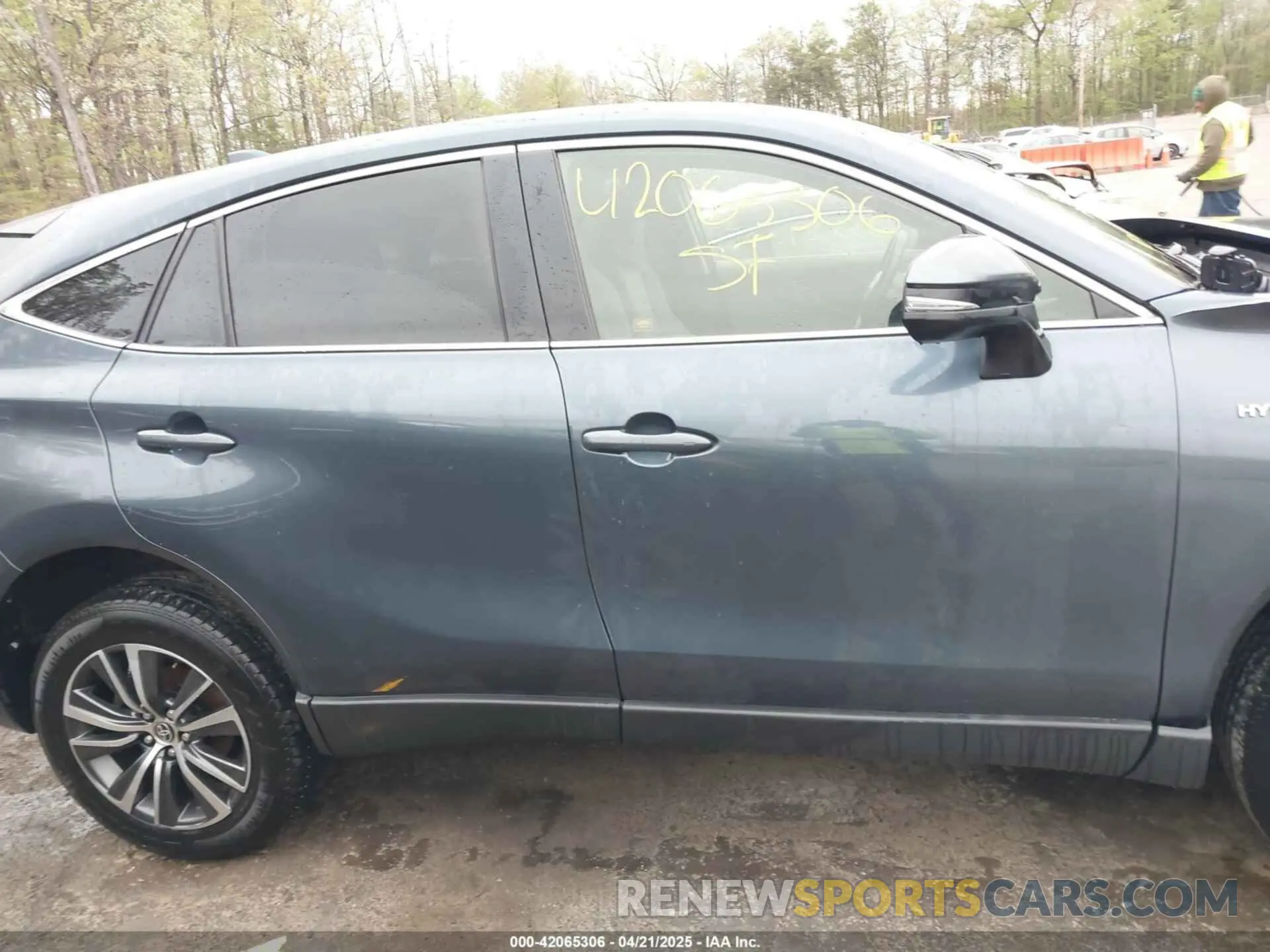 14 Photograph of a damaged car JTEAAAAH3MJ025031 TOYOTA VENZA 2021