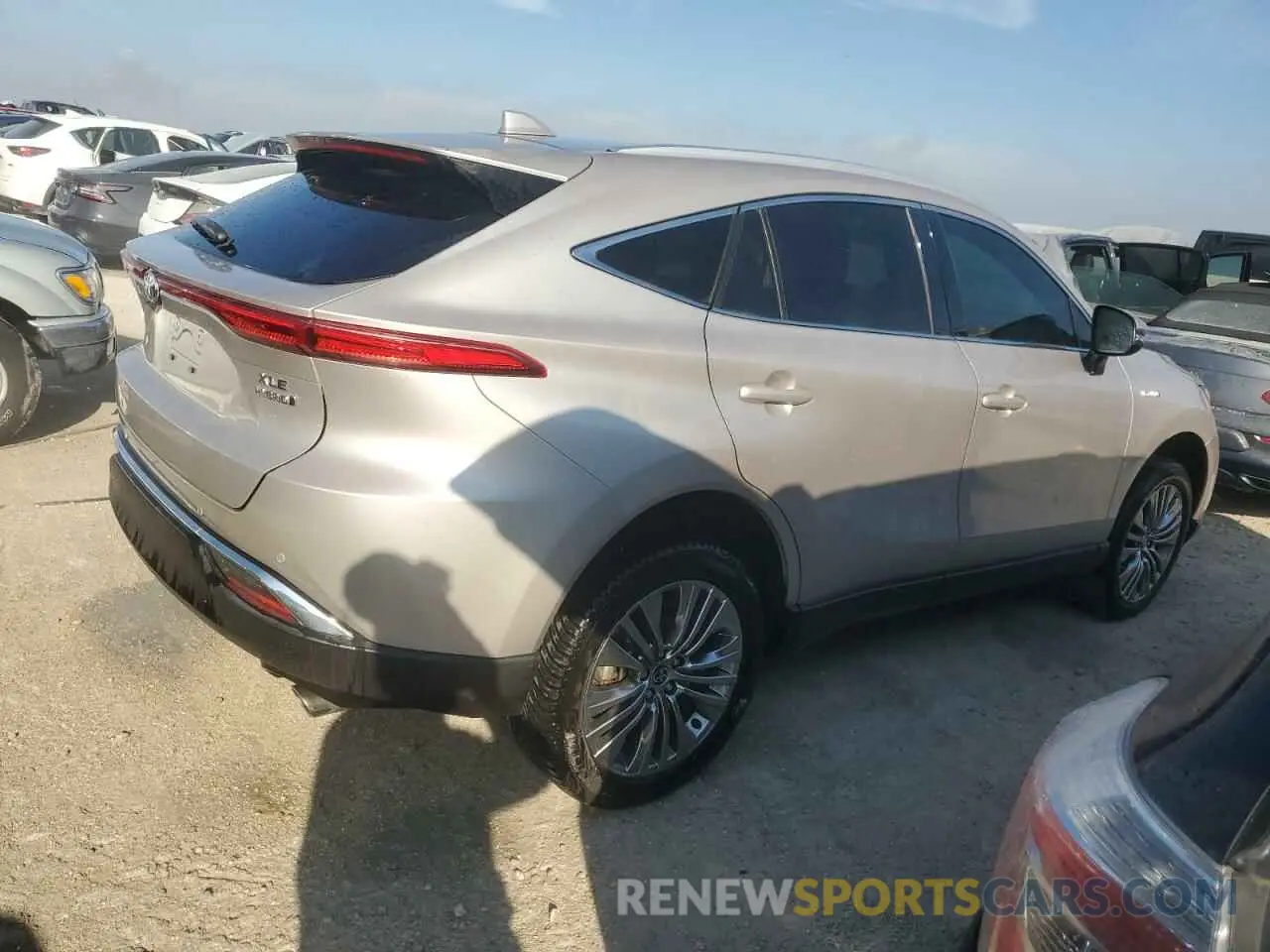 3 Photograph of a damaged car JTEAAAAH3MJ079347 TOYOTA VENZA 2021
