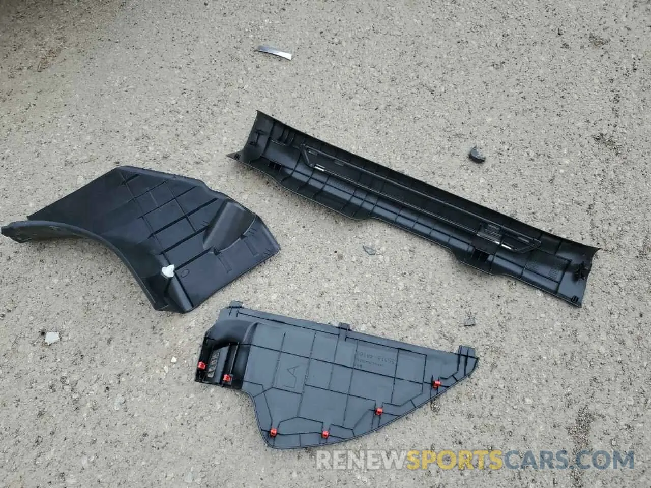 13 Photograph of a damaged car JTEAAAAH3MJ079672 TOYOTA VENZA 2021