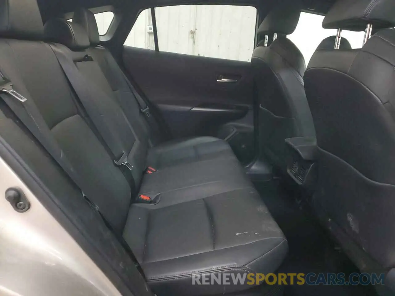 10 Photograph of a damaged car JTEAAAAH4MJ002843 TOYOTA VENZA 2021