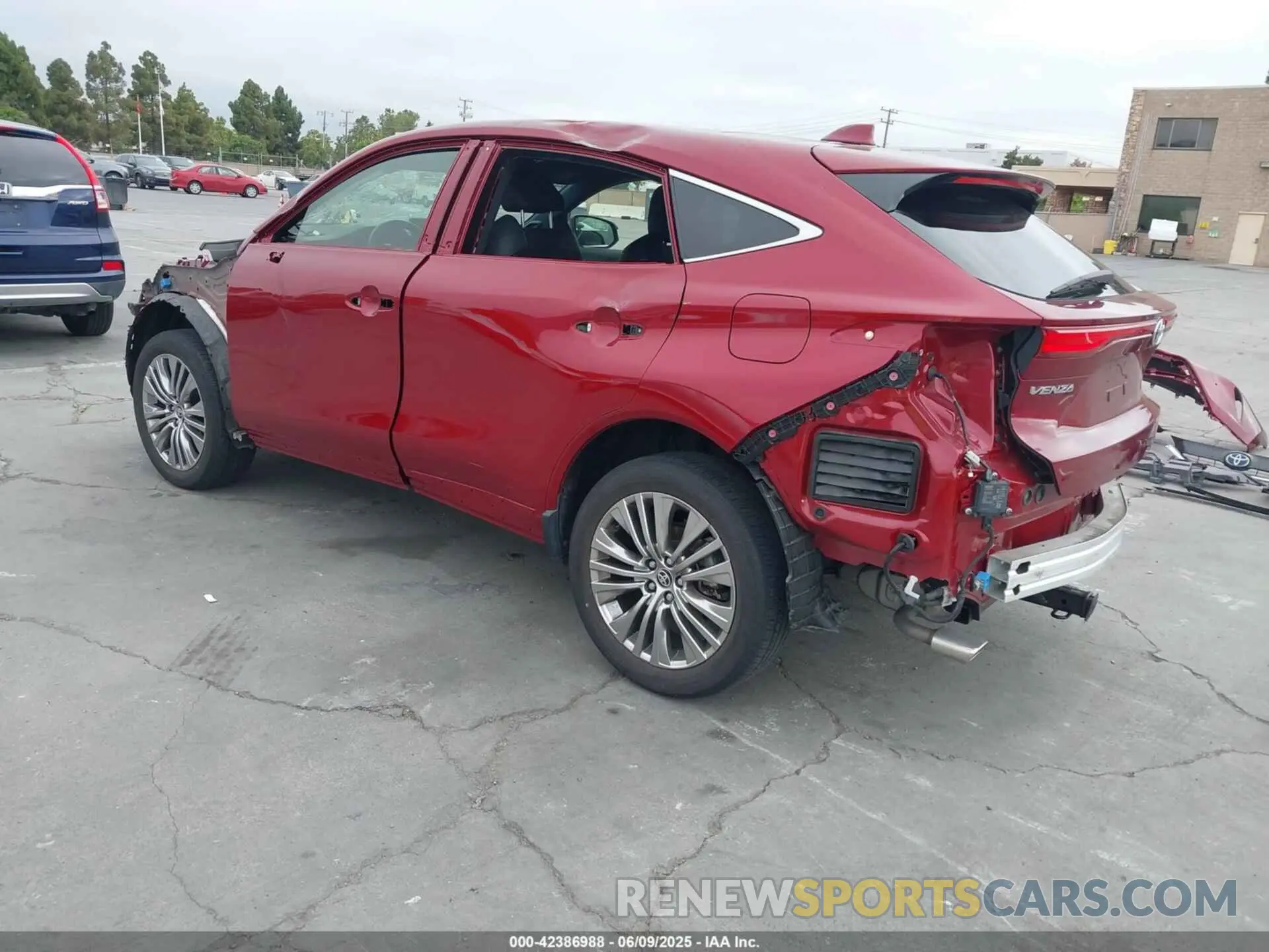 3 Photograph of a damaged car JTEAAAAH4MJ015060 TOYOTA VENZA 2021