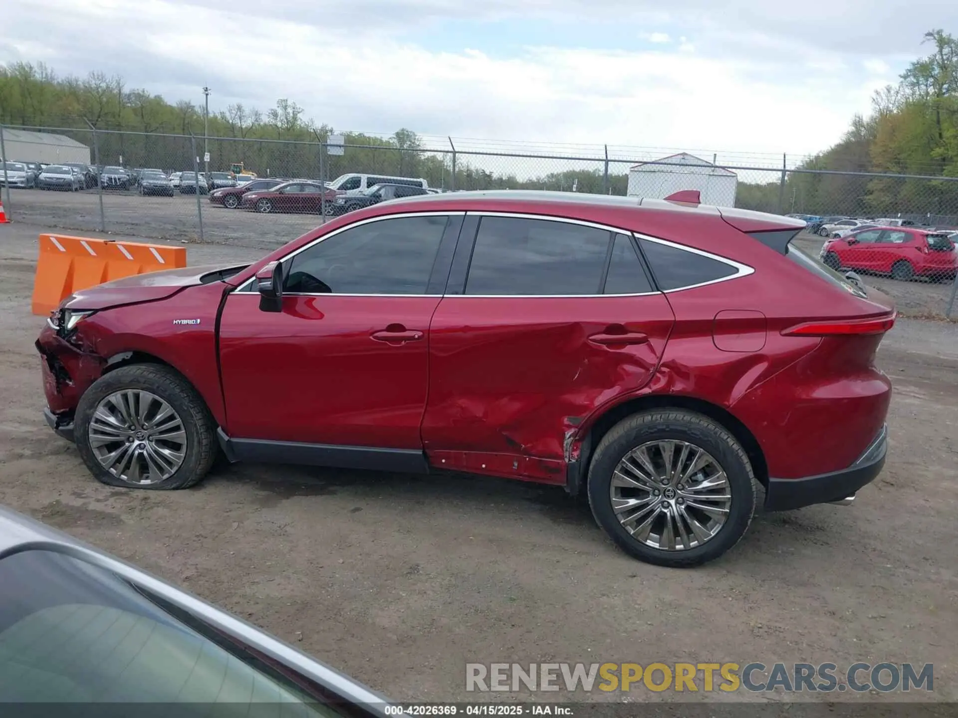 14 Photograph of a damaged car JTEAAAAH4MJ036832 TOYOTA VENZA 2021