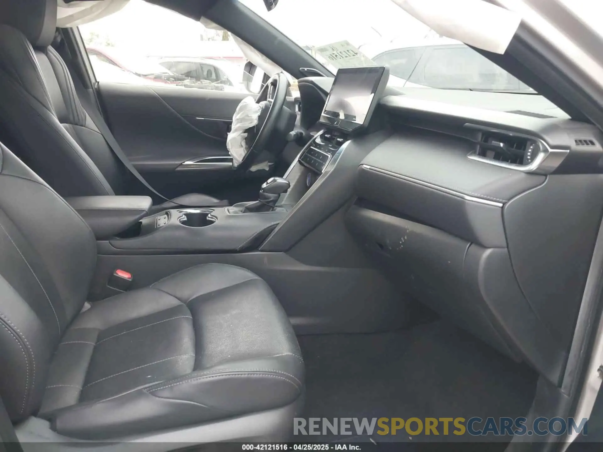 5 Photograph of a damaged car JTEAAAAH4MJ045675 TOYOTA VENZA 2021