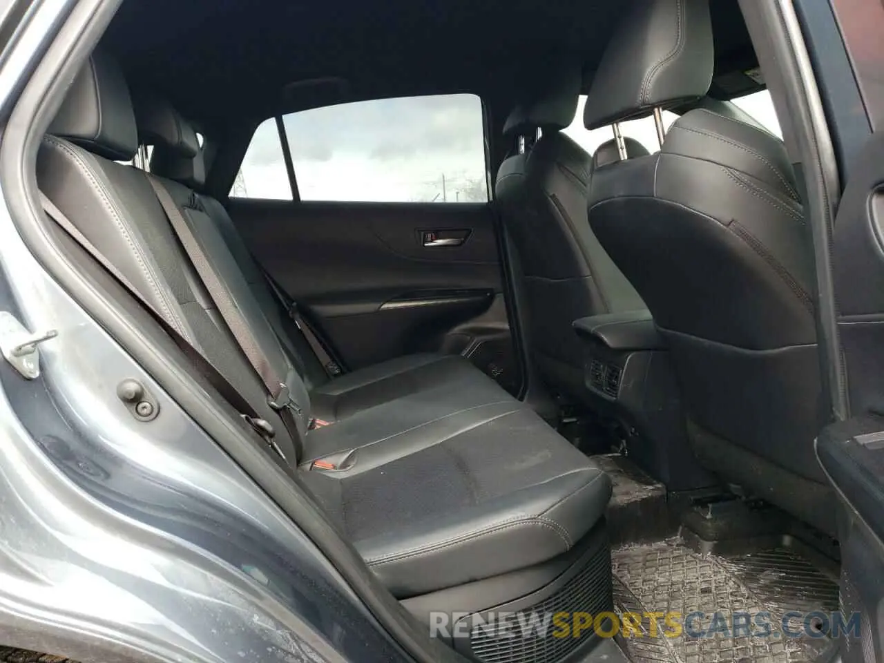 11 Photograph of a damaged car JTEAAAAH4MJ052397 TOYOTA VENZA 2021