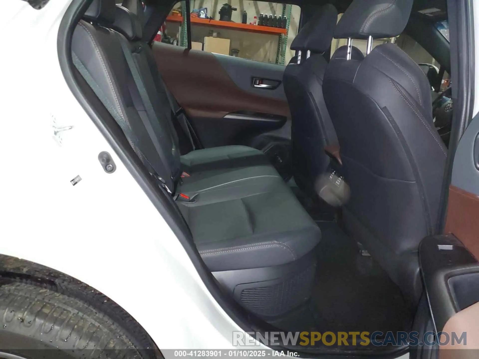 8 Photograph of a damaged car JTEAAAAH4MJ068907 TOYOTA VENZA 2021