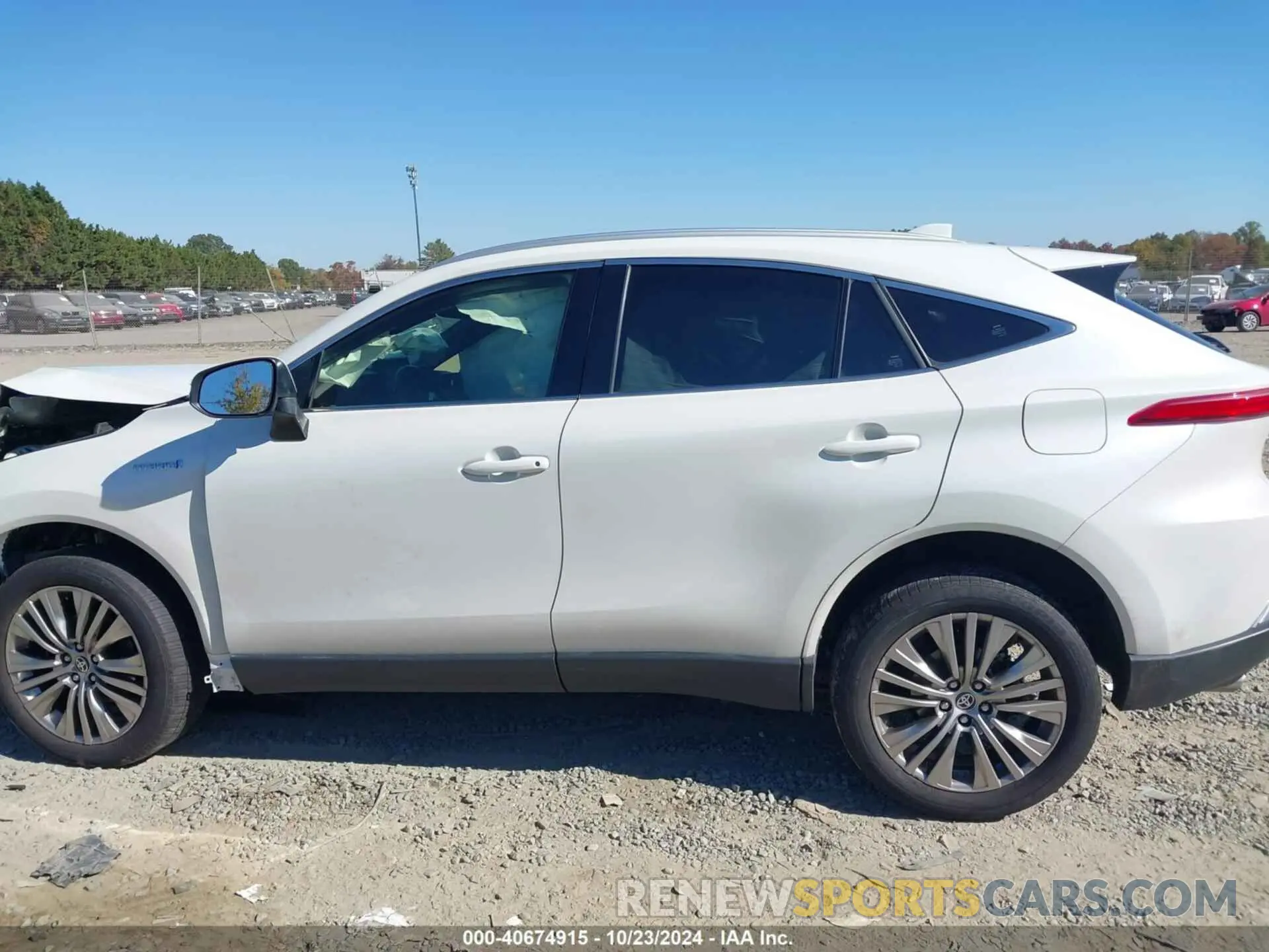 14 Photograph of a damaged car JTEAAAAH4MJ080877 TOYOTA VENZA 2021