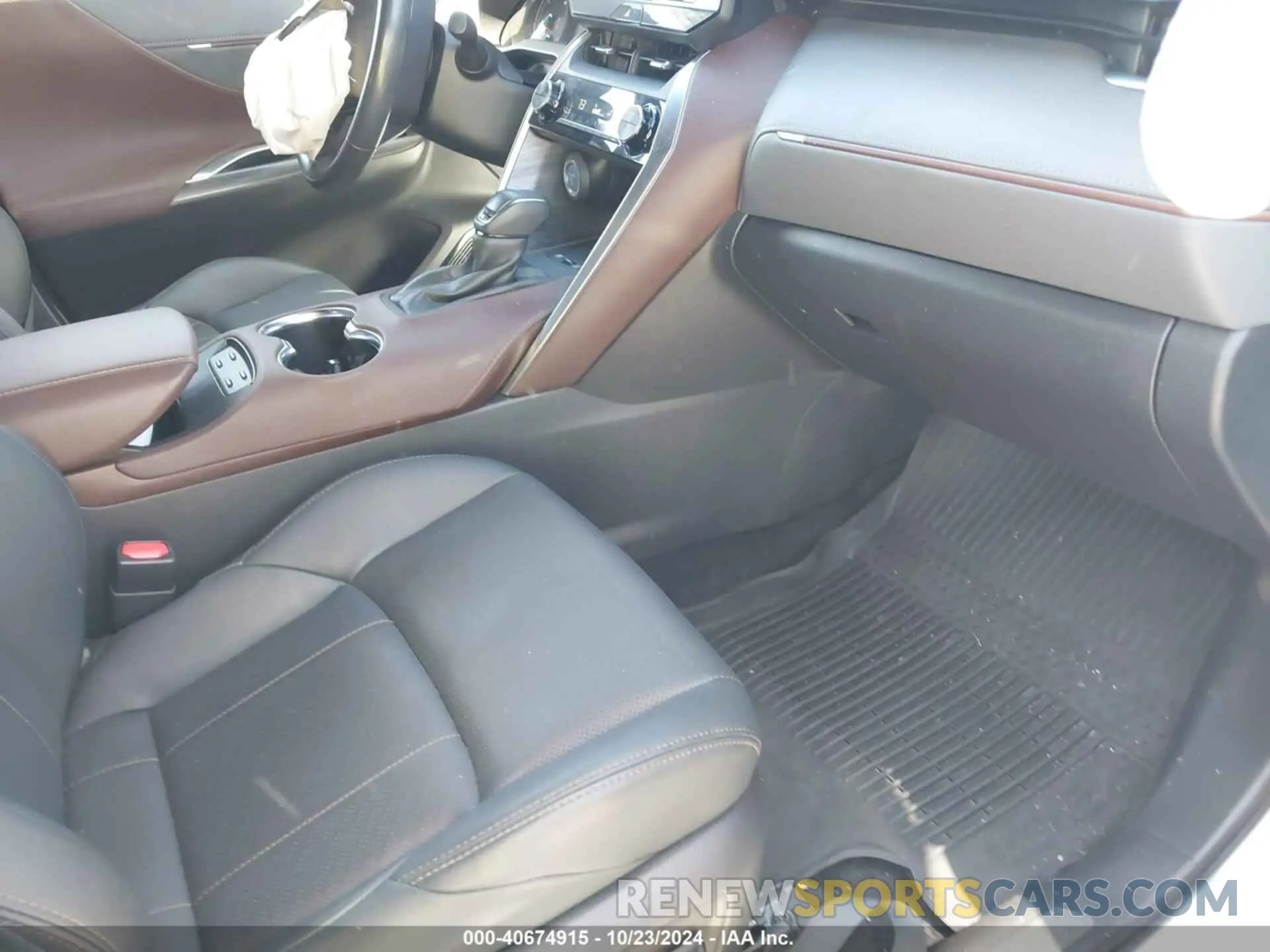 5 Photograph of a damaged car JTEAAAAH4MJ080877 TOYOTA VENZA 2021