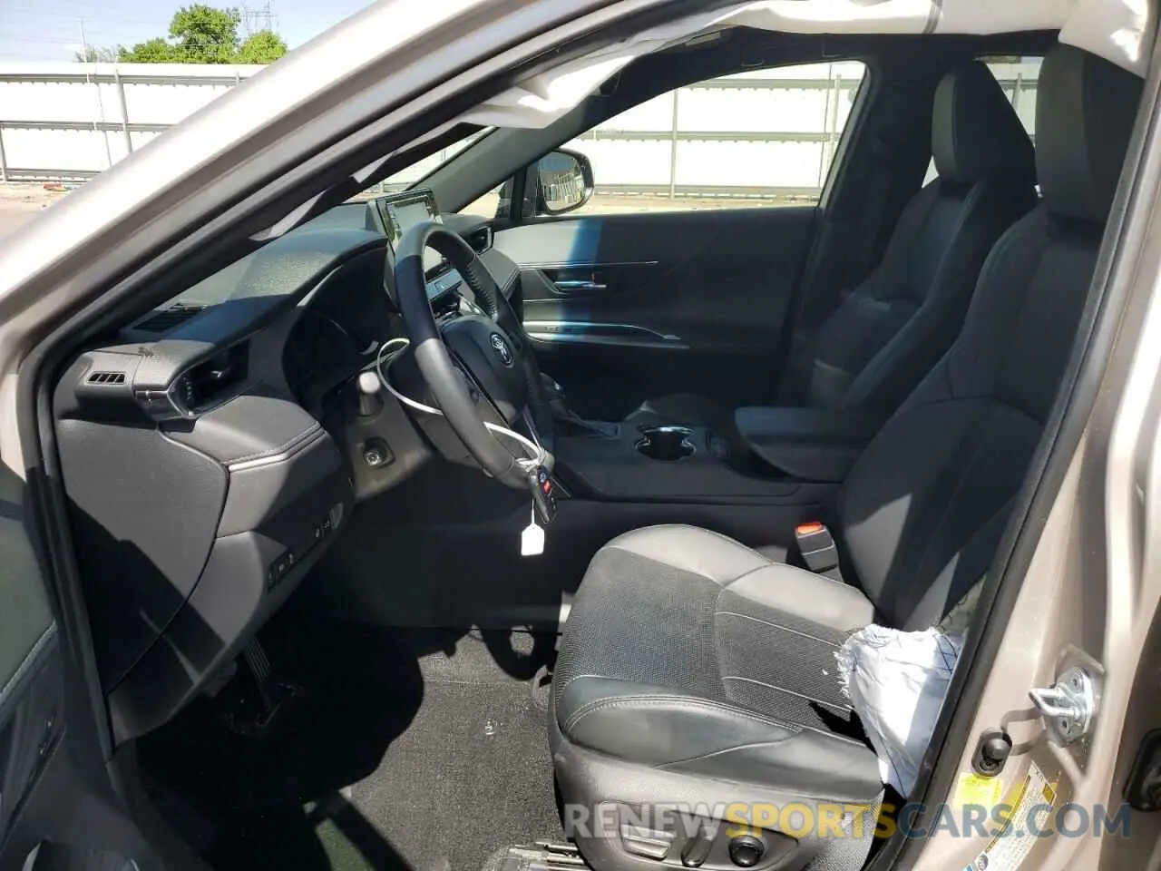 7 Photograph of a damaged car JTEAAAAH4MJ082550 TOYOTA VENZA 2021