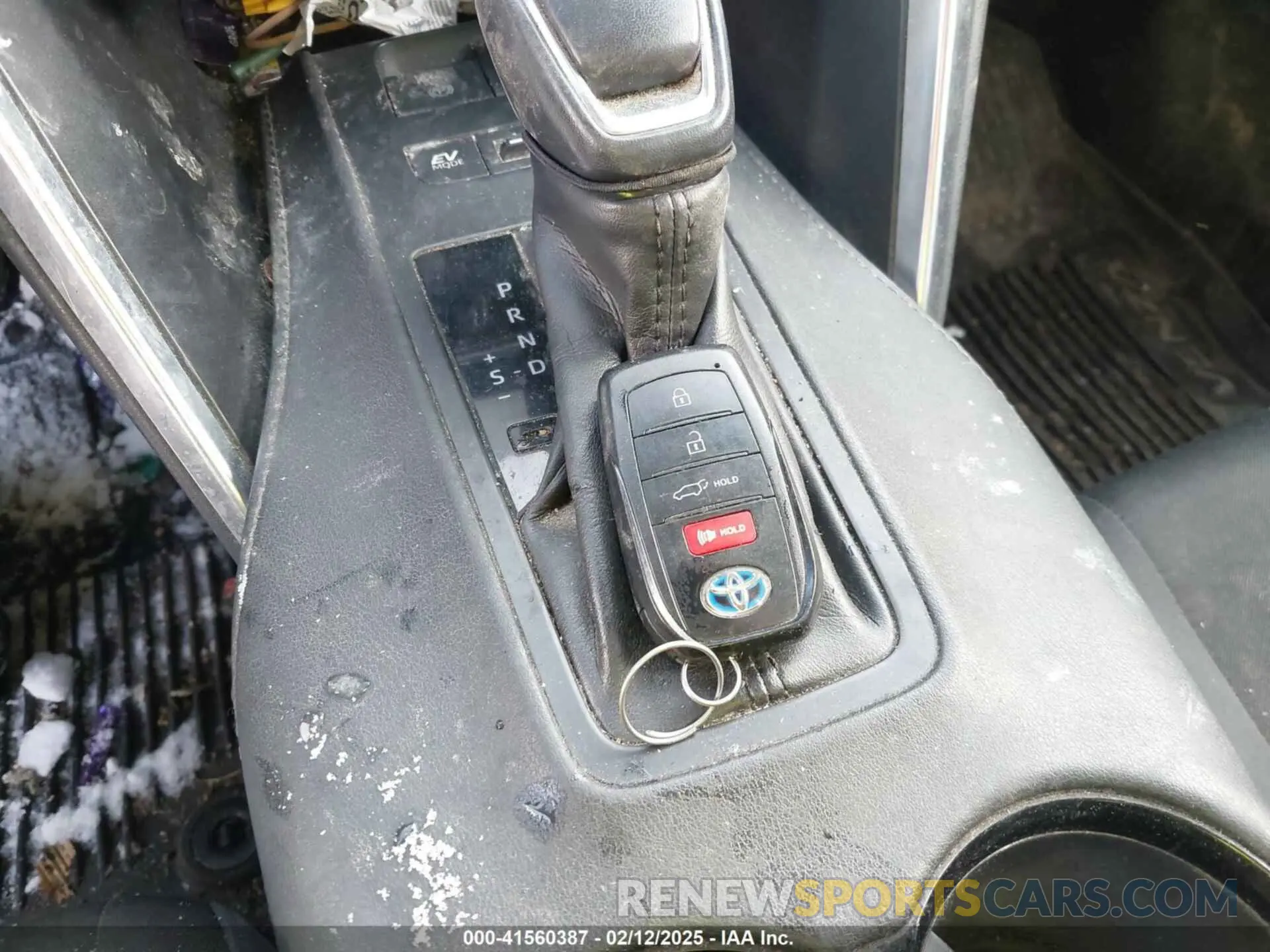 11 Photograph of a damaged car JTEAAAAH5MJ002768 TOYOTA VENZA 2021